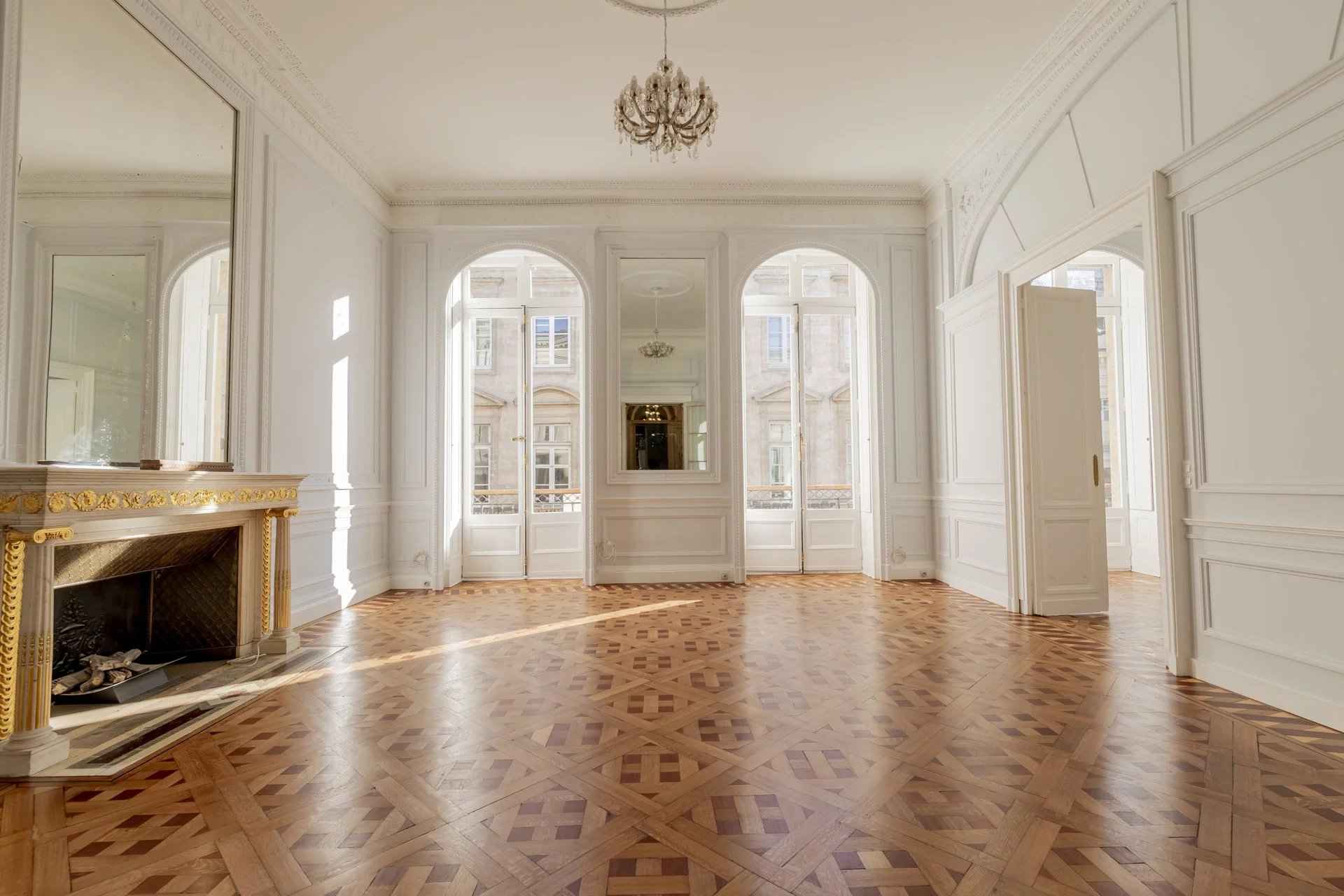 Appartement a vendre de 217 m2 bordeaux grand th%c3%a9%c3%a2tre - Translation missing: en.helpers.application.image_tag.default_alt