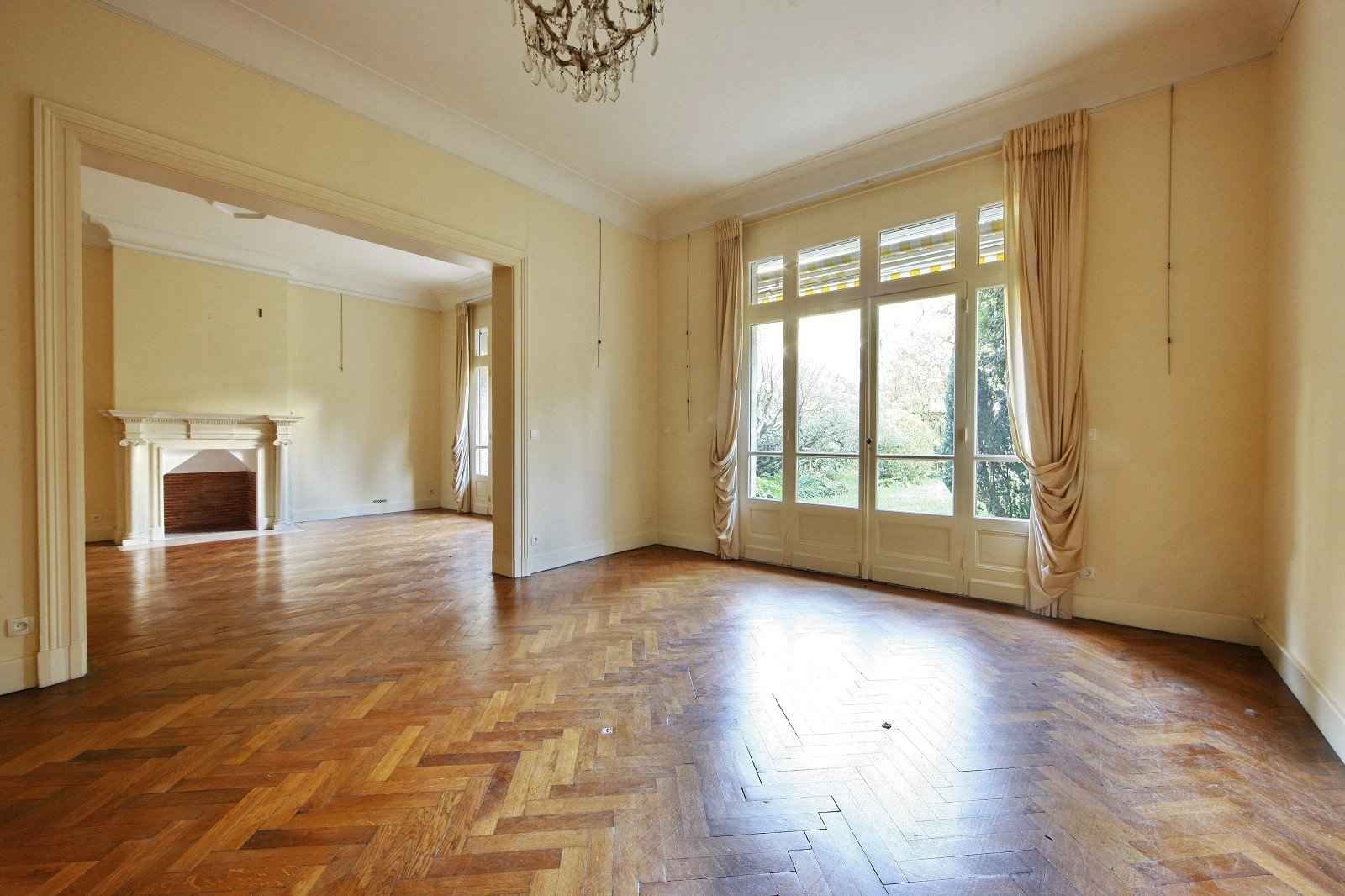 Maison a vendre de 350 m2 bordeaux - Translation missing: en.helpers.application.image_tag.default_alt