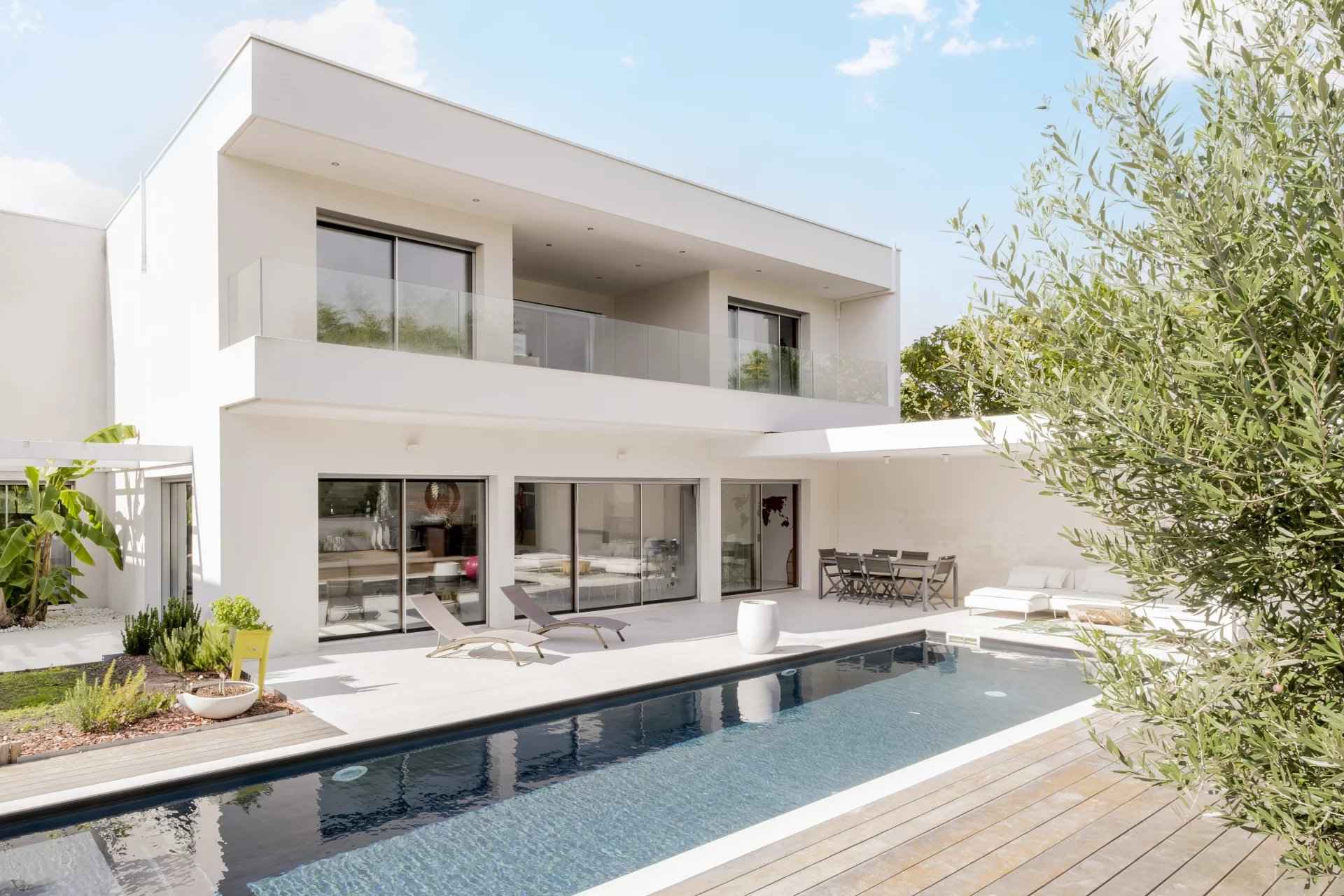 Maison à vendre de 220 m2 Mérignac