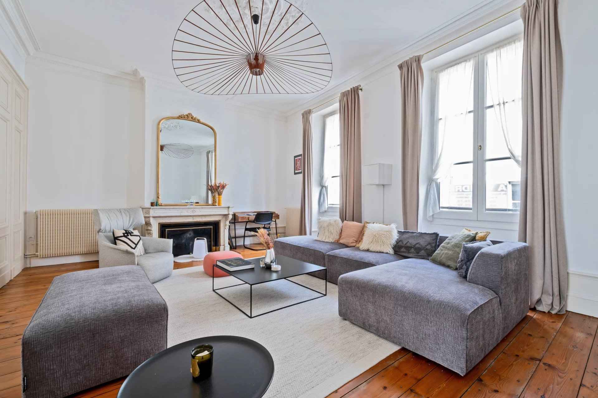 Appartement a vendre de 117 m2 bordeaux centre - Translation missing: en.helpers.application.image_tag.default_alt