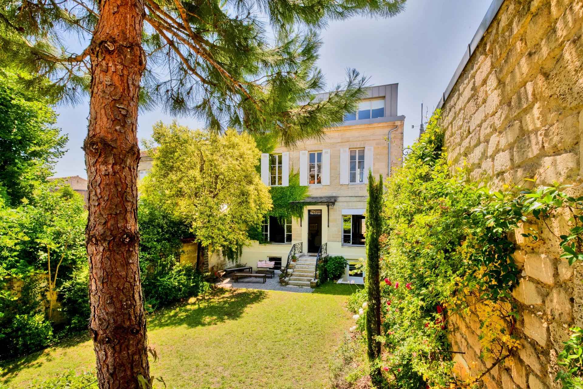 Maison à vendre de 318 m2 Bordeaux Labottière