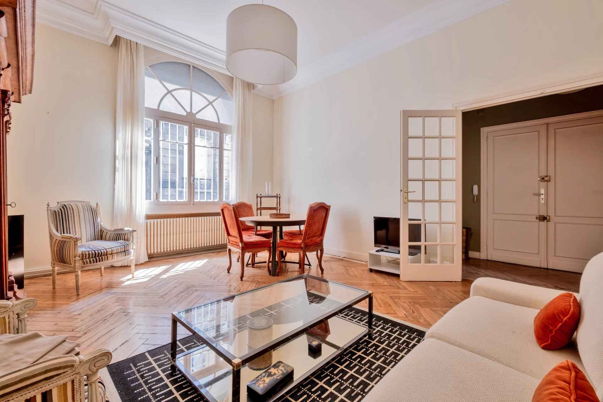 Appartement à louer de 68 m2 Bordeaux