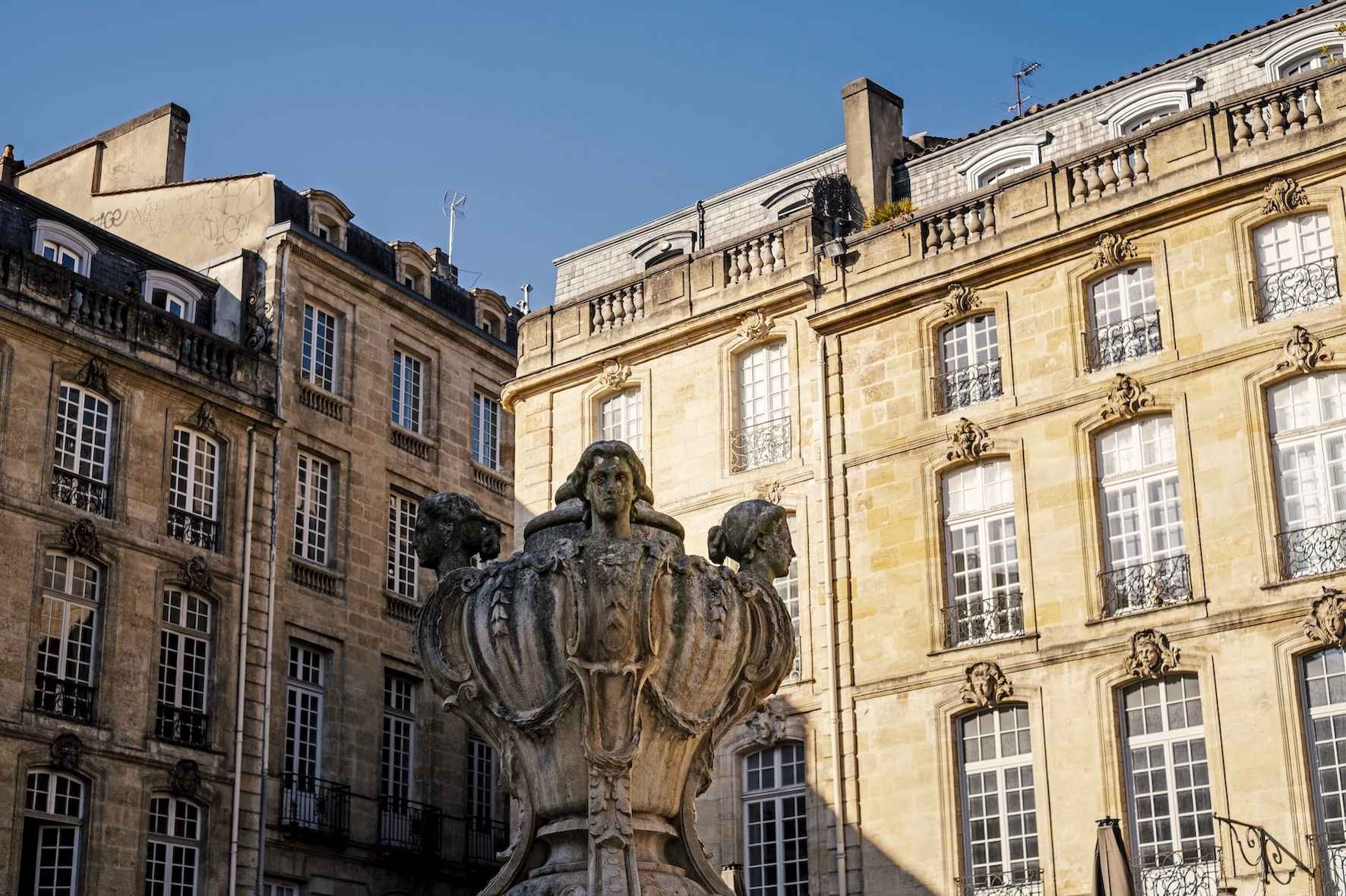 Bordeaux00009 - Attribut alt par défaut.