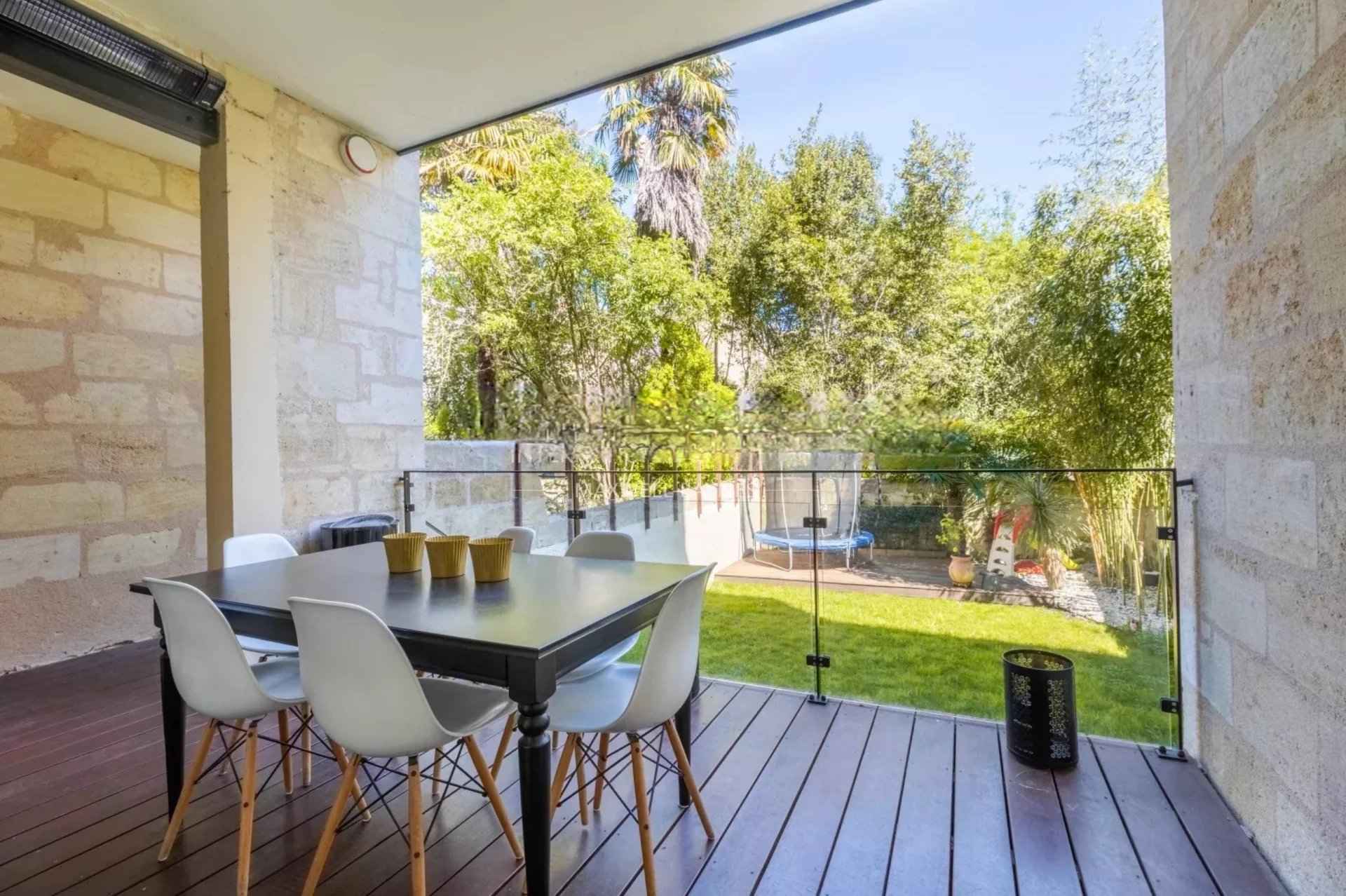 Maison-a-vendre-de-261-m2-bordeaux-saint-seurin