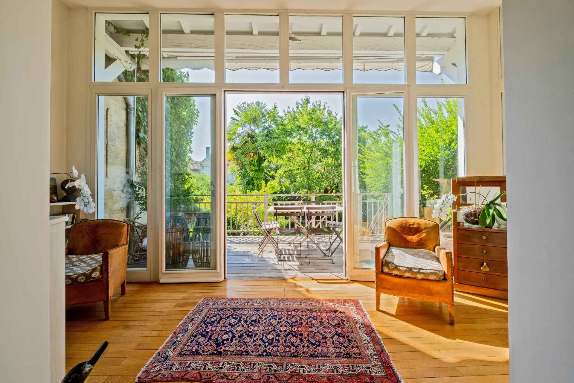 Maison à vendre de 250 m2 Bordeaux Labottière