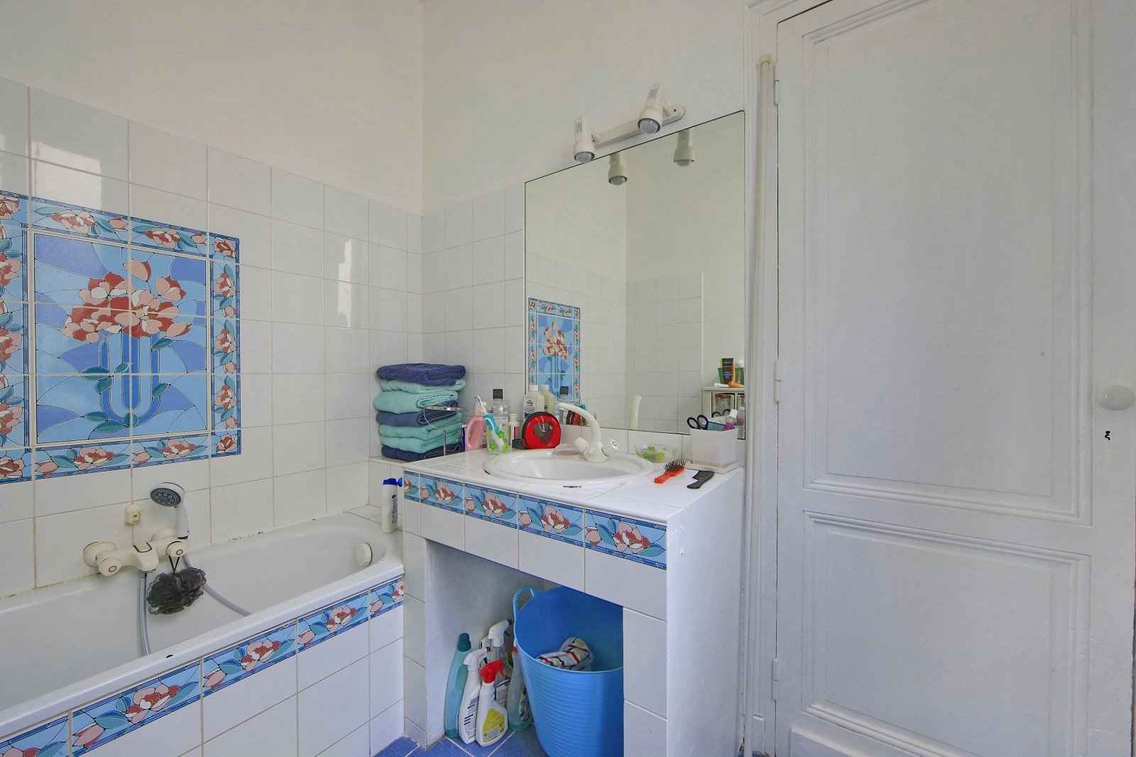 96563a78bb184bafd24a24970d7f985e 0387f10190 1600 original - Attribut alt par défaut.