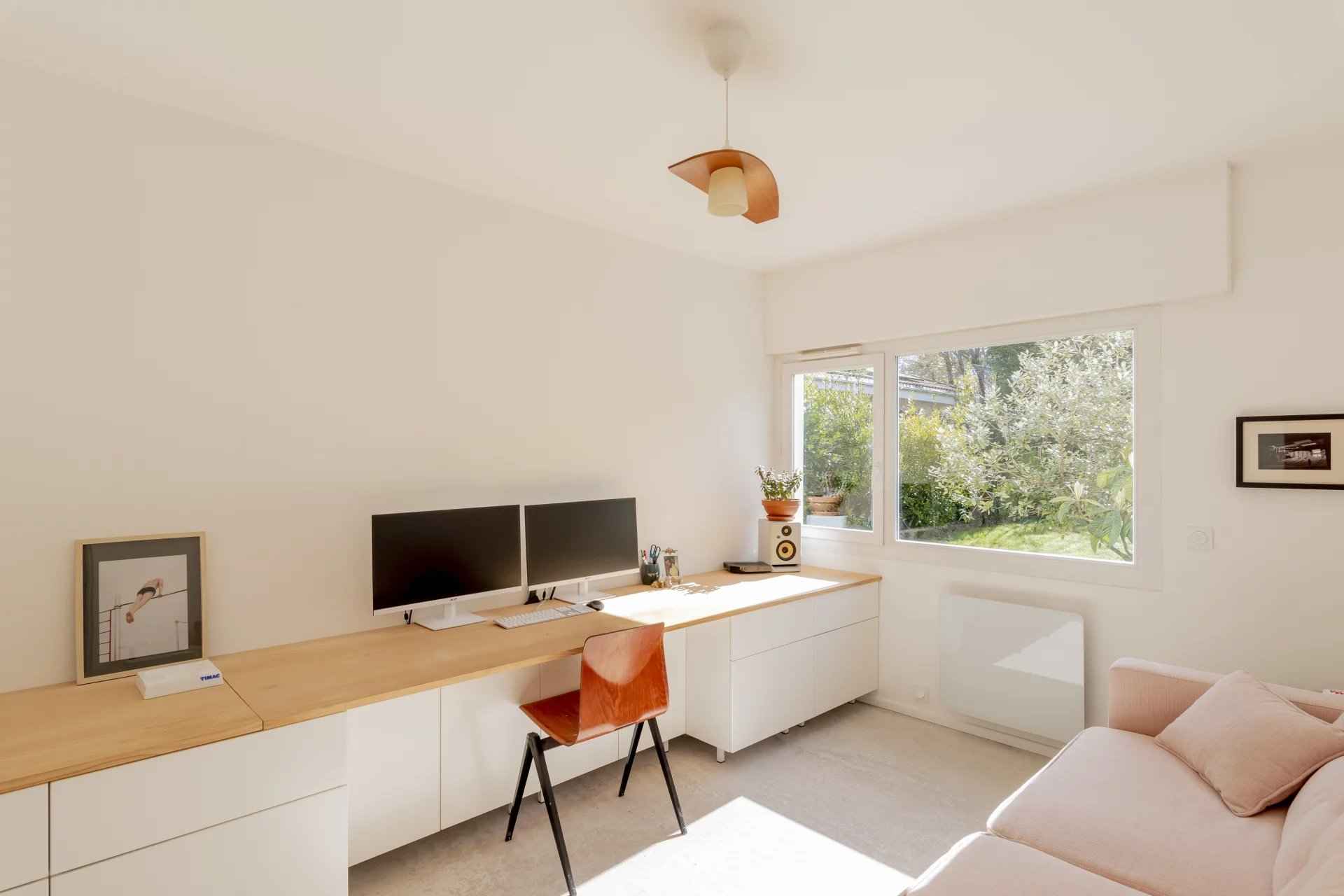 6865d800faab863b988cd52d5700d665 9aa2085711 1920 original - Attribut alt par défaut.