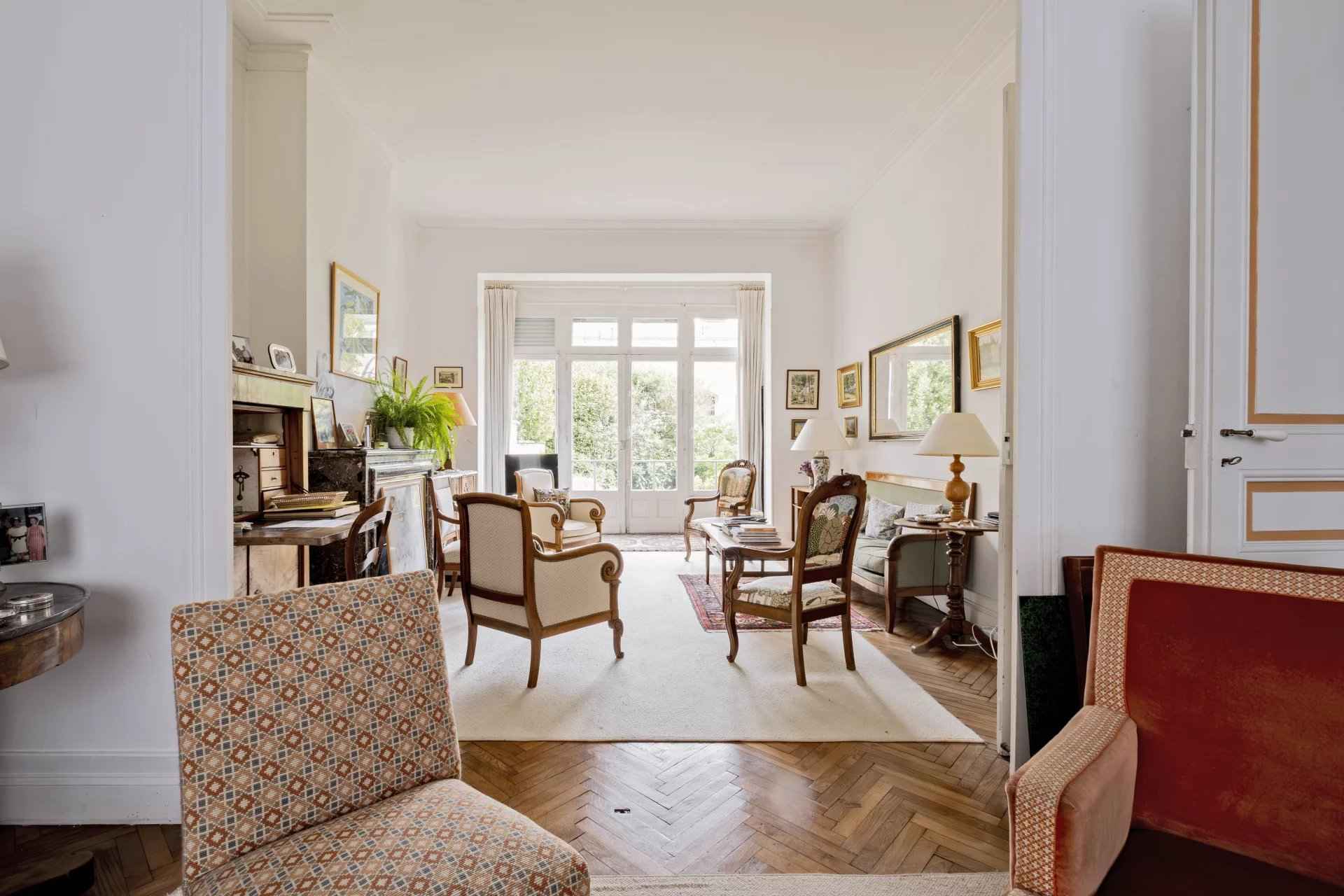 Maison à vendre de 210 m2 Bordeaux Croix Blanche