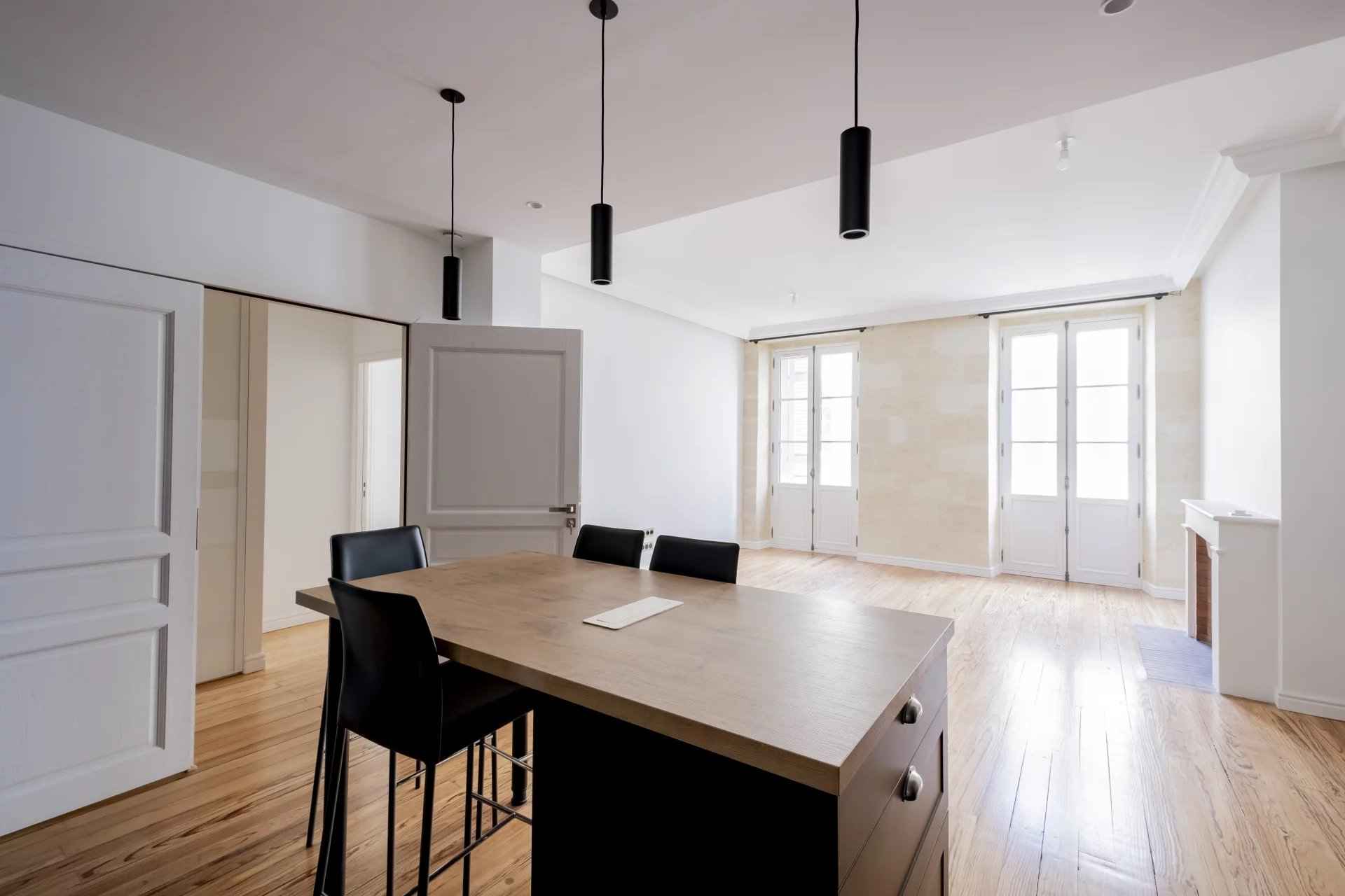 Appartement à louer de 88 m2 Bordeaux Quinconces