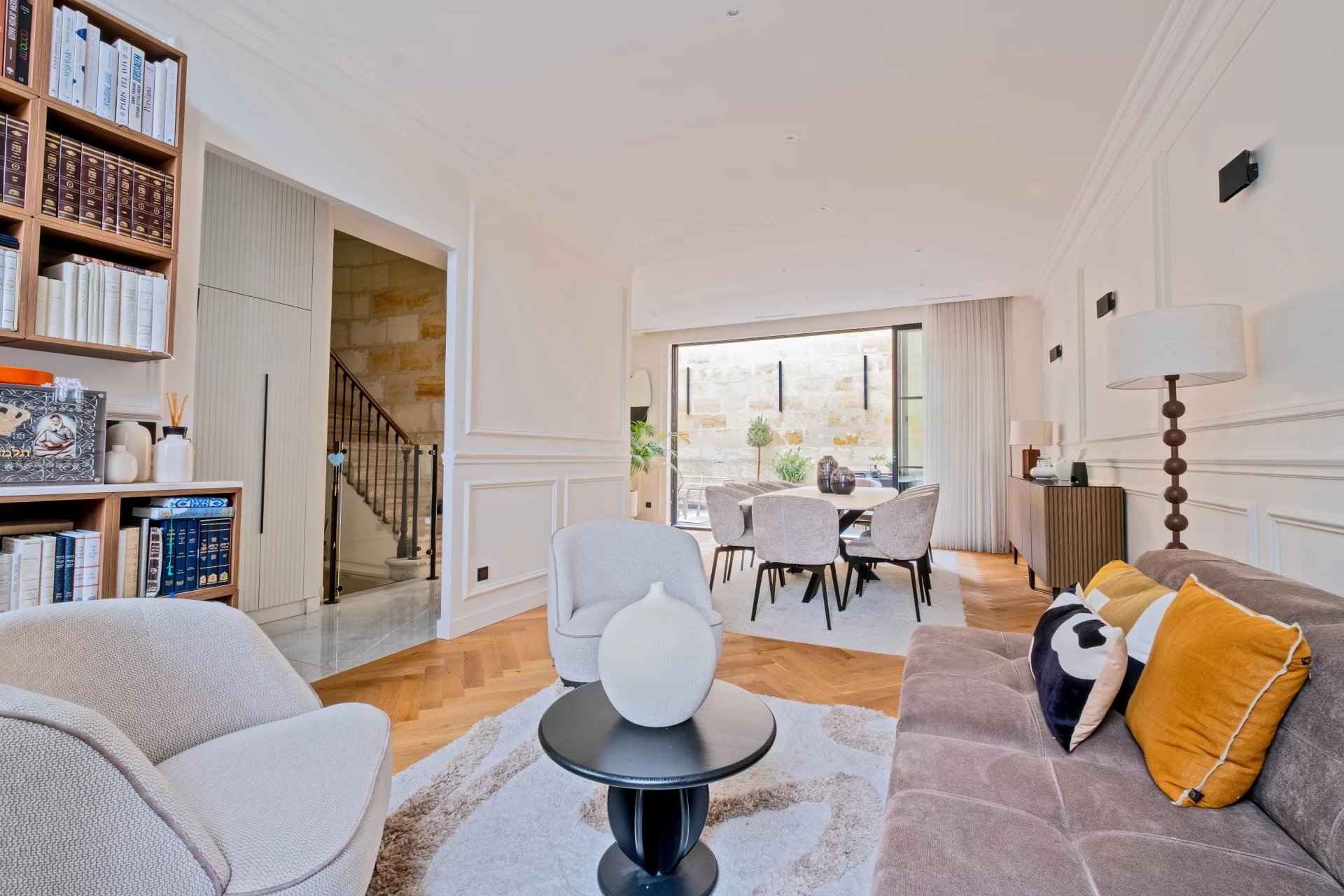 6c6d2a6f3e8ffa262f996c39ffc78947 8e08913ccd 1920 original - Attribut alt par défaut.