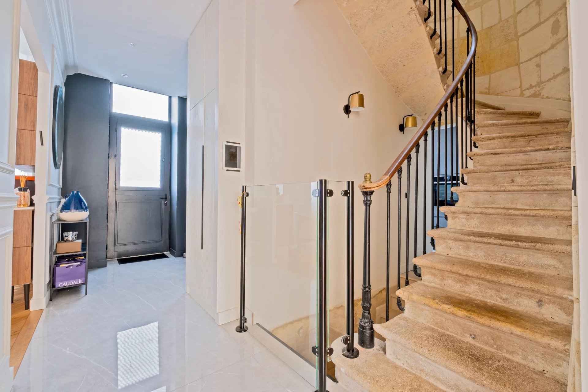 26713dc348fbcffc95a4aec7bc3669db b5412fdffc 1920 original - Attribut alt par défaut.