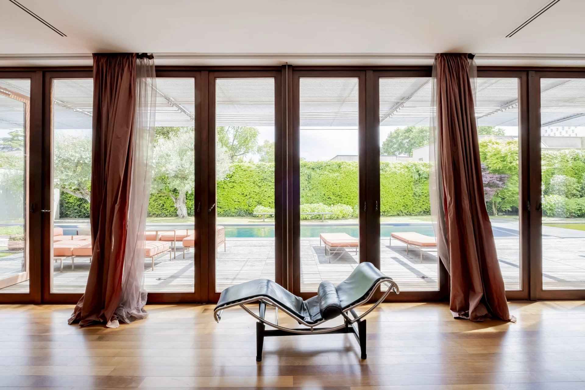 maison à vendre de 242 m2 le Bouscat