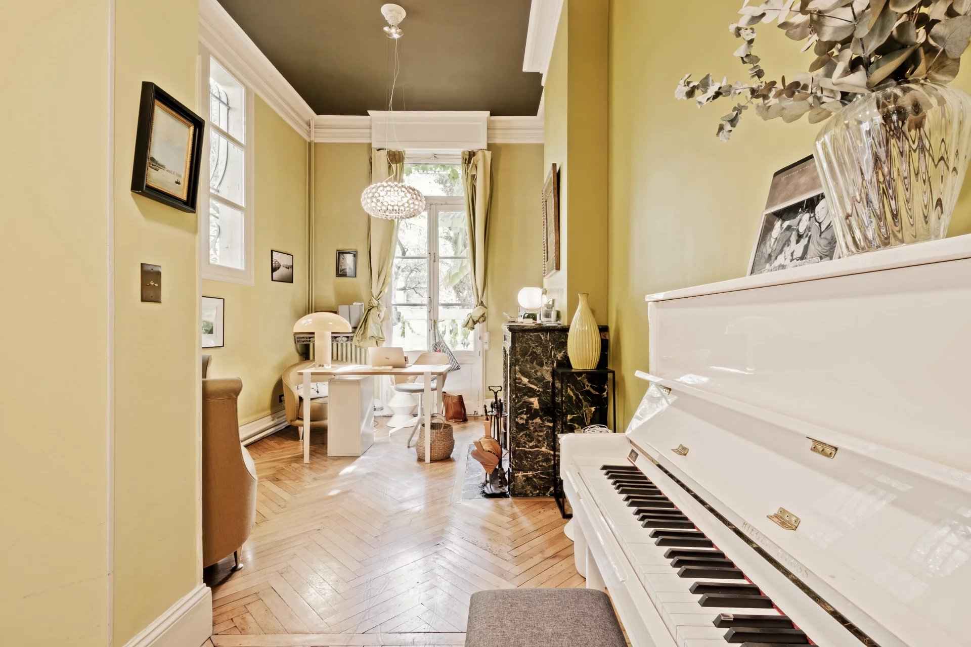 F335baaf6b2b04ba6dbfea01f66ba432 52b0b032a1 1920 original - Attribut alt par défaut.