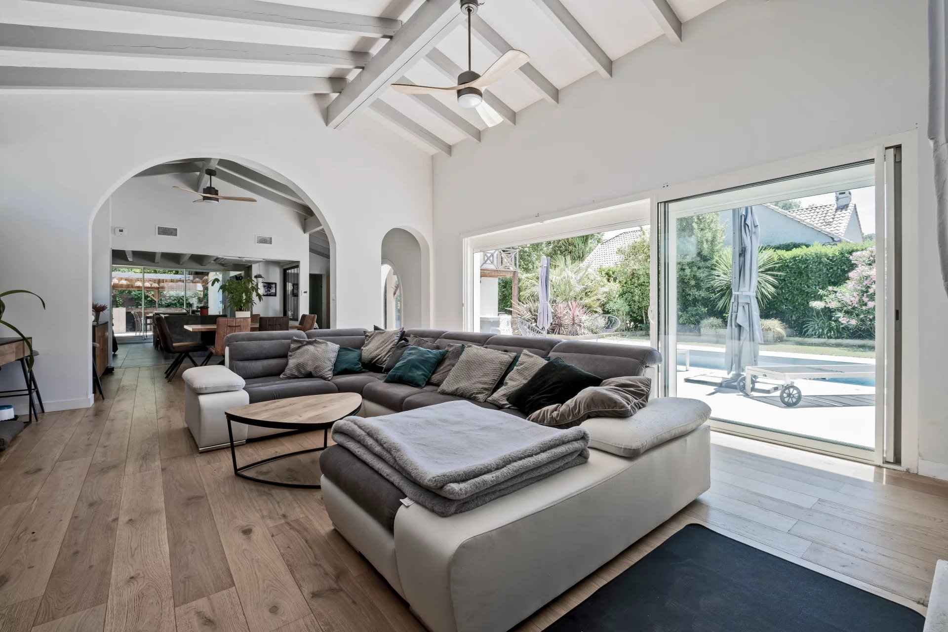 Maison à vendre de 216 m2 Mérignac