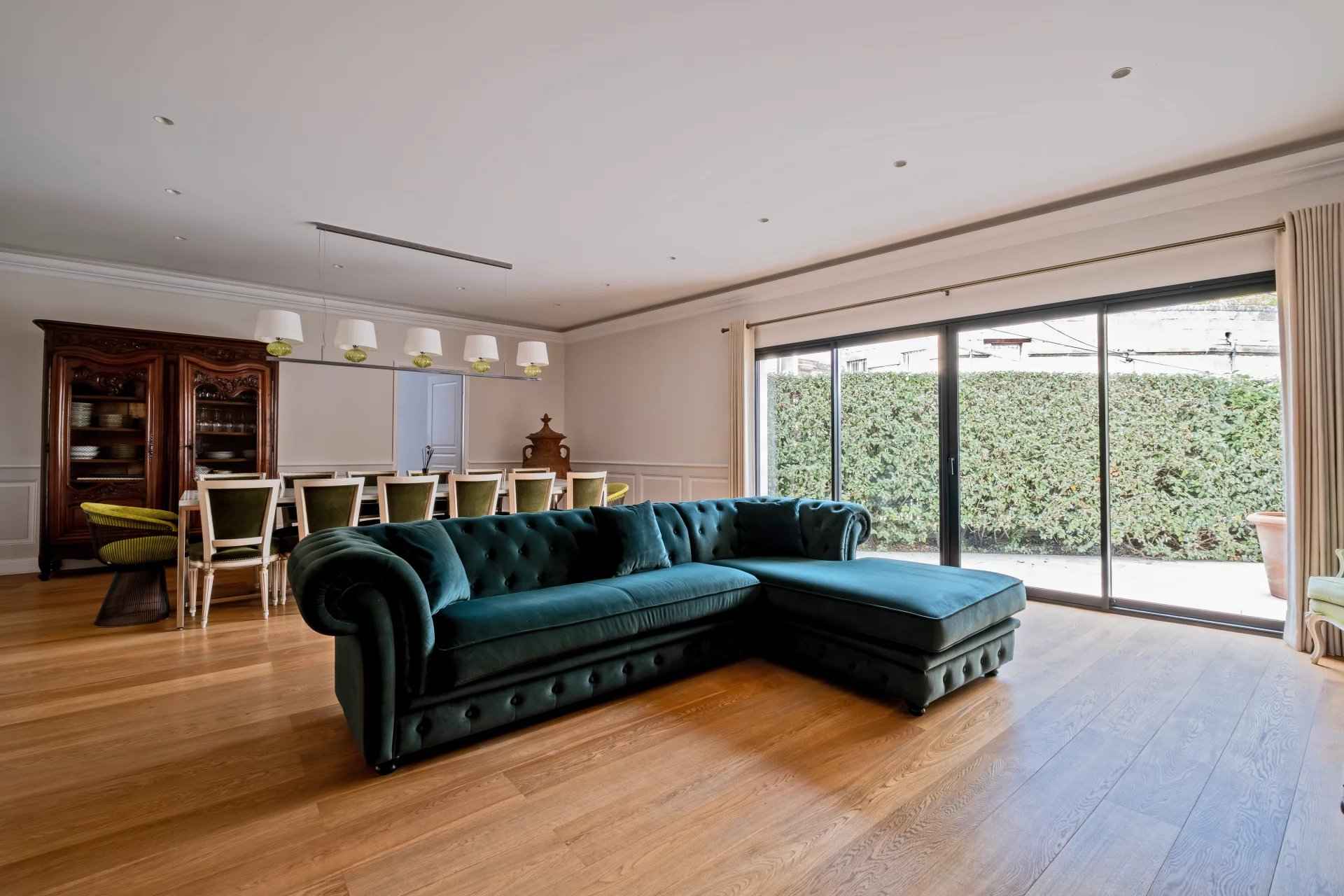 Ef9cf3d33a5a6962302d261725cd0b89 d646722bd6 1920 original - Attribut alt par défaut.