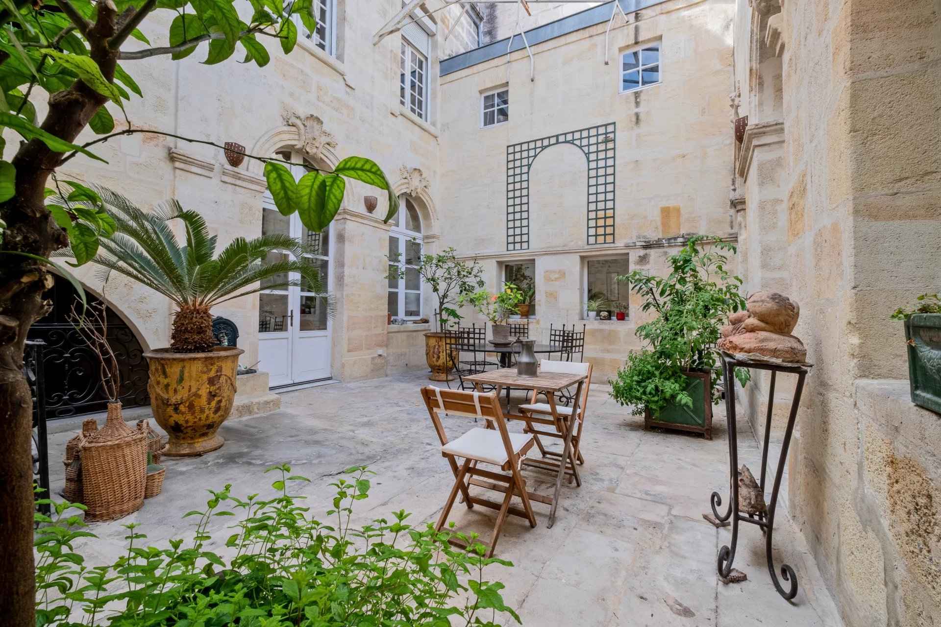 Appartement à vendre de 250 m2 Bordeaux Chartrons
