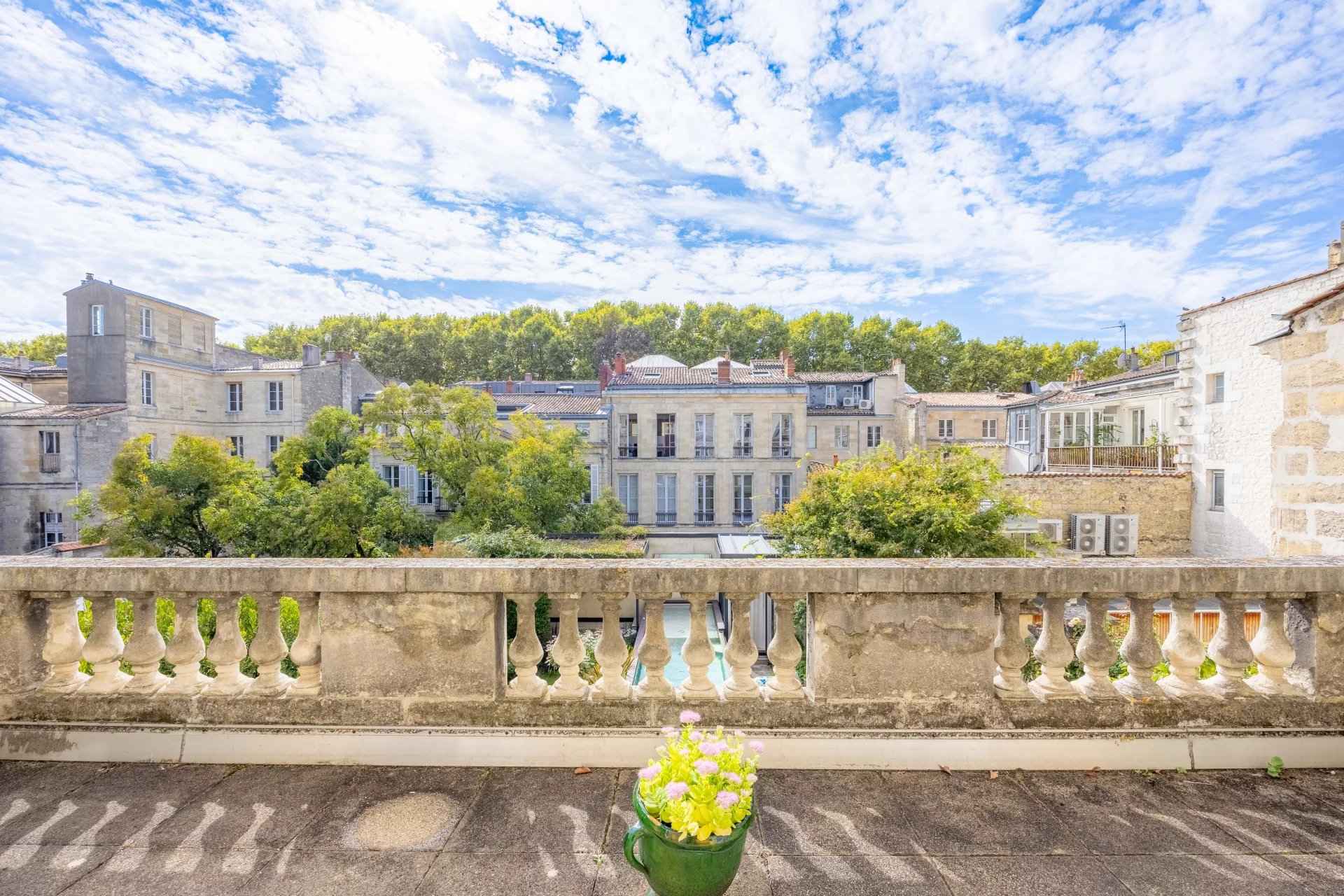 Appartement à vendre de 184 m2 Bordeaux Quinconces 