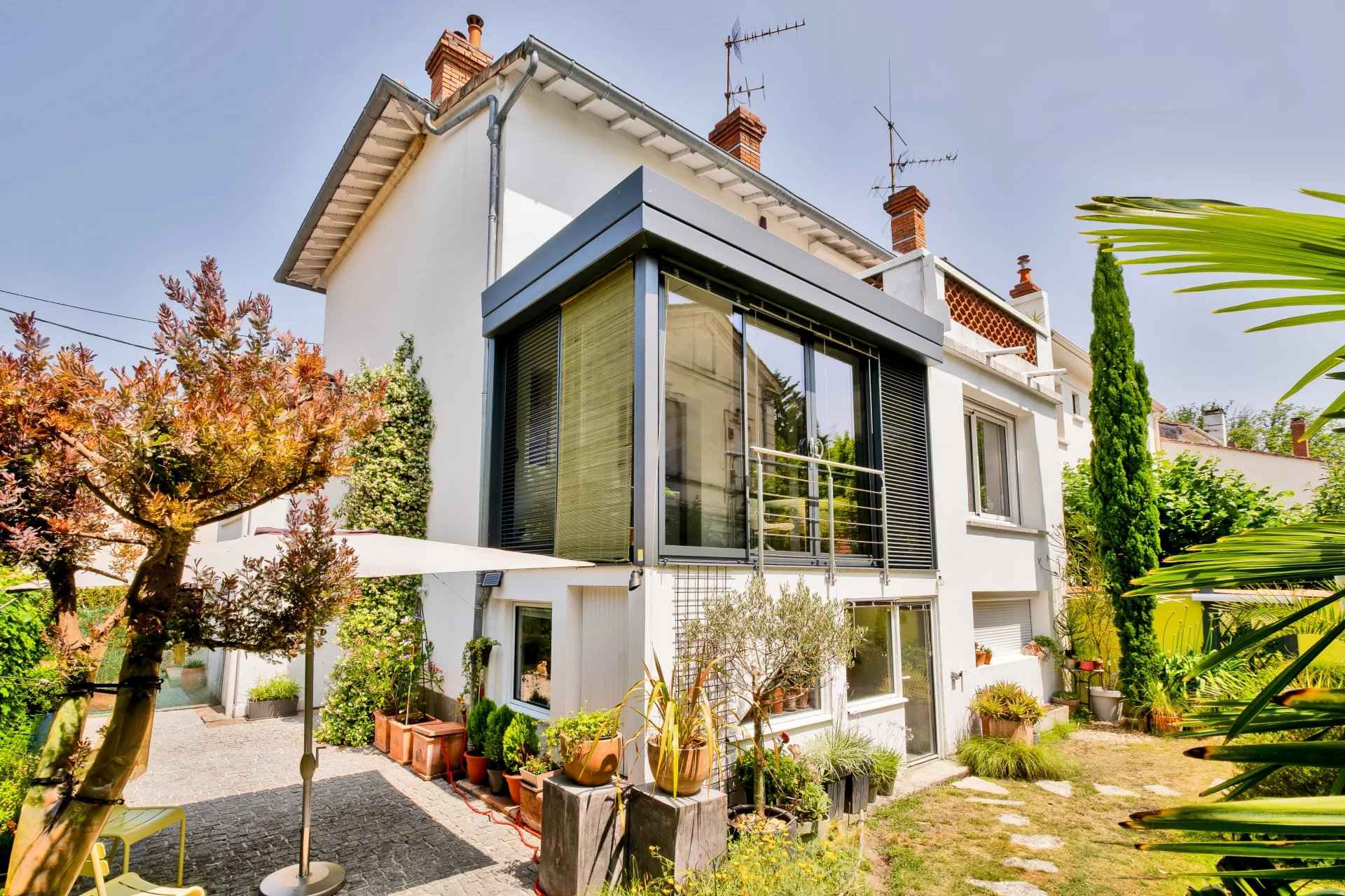 Maison à vendre de 158 m2 le Bouscat Façade