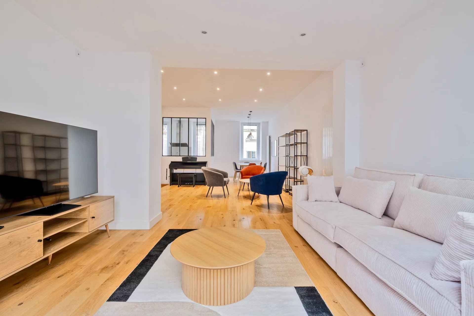 157bd938f988fc3d4760e2f56d00a852 efb583d92d 1920 original - Attribut alt par défaut.