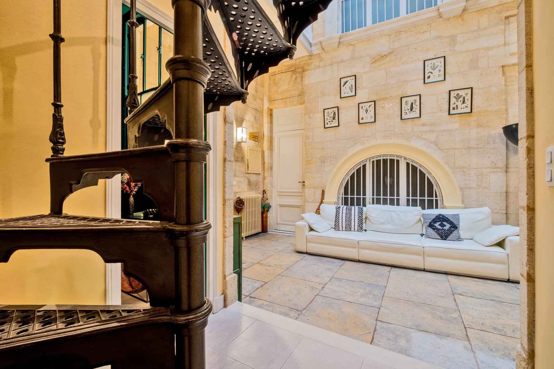 6f5c18e8b6d5a9c3112142c2b0f71e66 0918d8f761 1920 original - Translation missing: en.helpers.application.image_tag.default_alt