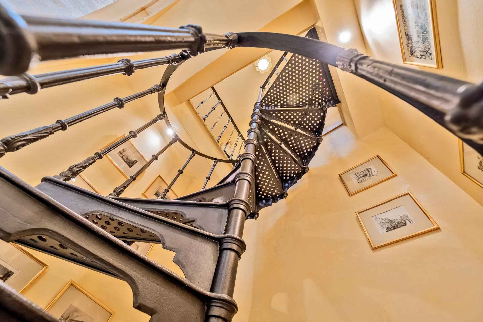 8d05434554fd5c63cc22f0479dd19796 b851d544fb 1920 original - Translation missing: en.helpers.application.image_tag.default_alt