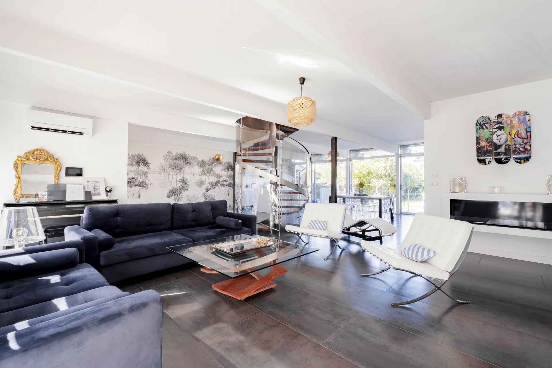 Ff7d1380dec8f40f38f622c7f3b934f4 dccc850ecc 1920 original - Translation missing: en.helpers.application.image_tag.default_alt