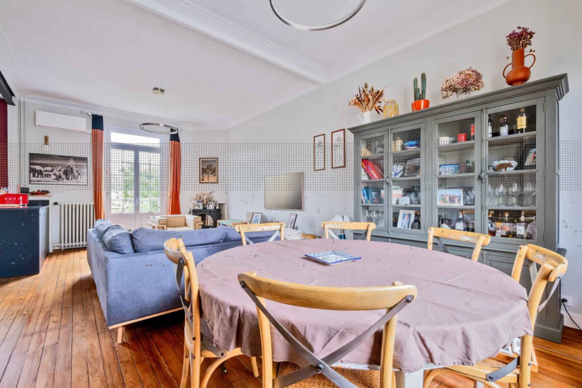 22e2a0d17d1918ef5e7c9449da09561c ebf0d9720c 1920 original - Attribut alt par défaut.