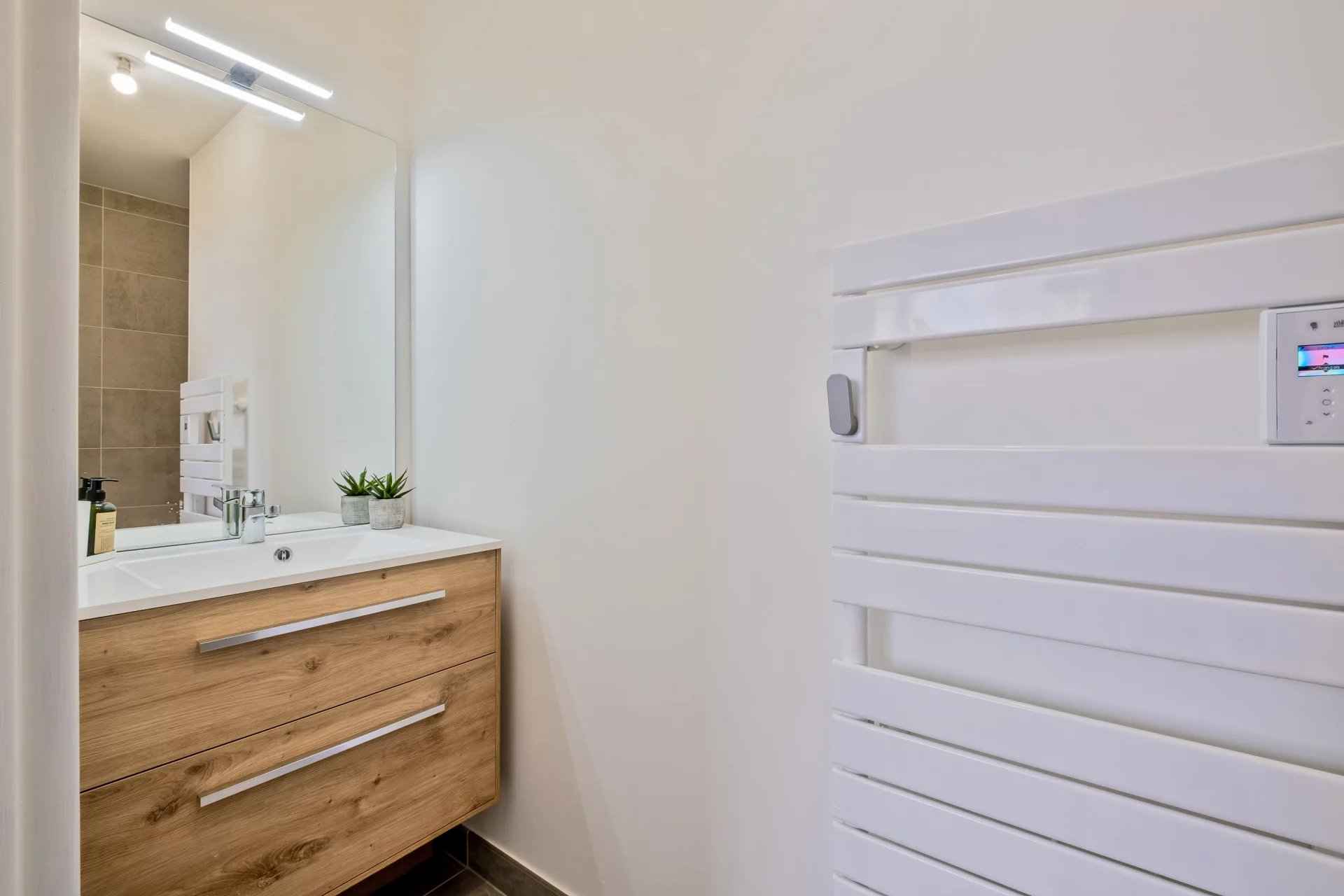 4b325800123a2a25d6a2ab86714fec9c 06f9cf2b47 1920 original - Translation missing: en.helpers.application.image_tag.default_alt