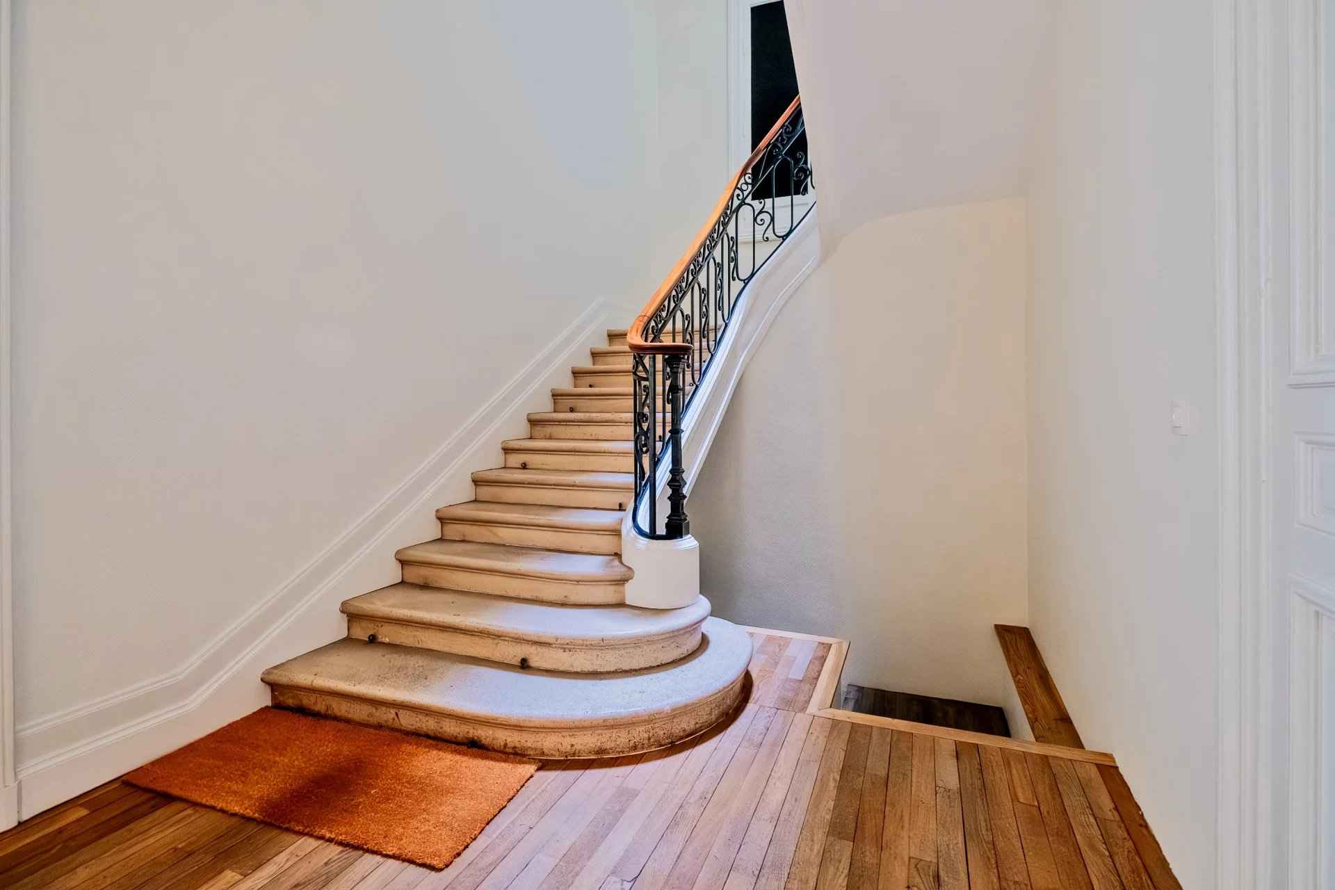 9a60a0c73cde35021820deb23edaa305 11191403e9 1920 original - Attribut alt par défaut.