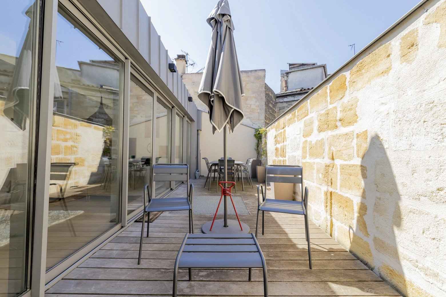 7a1ee4135cf9c4b593e35e41a377b4cc 062c2f08f7 1560 original - Attribut alt par défaut.