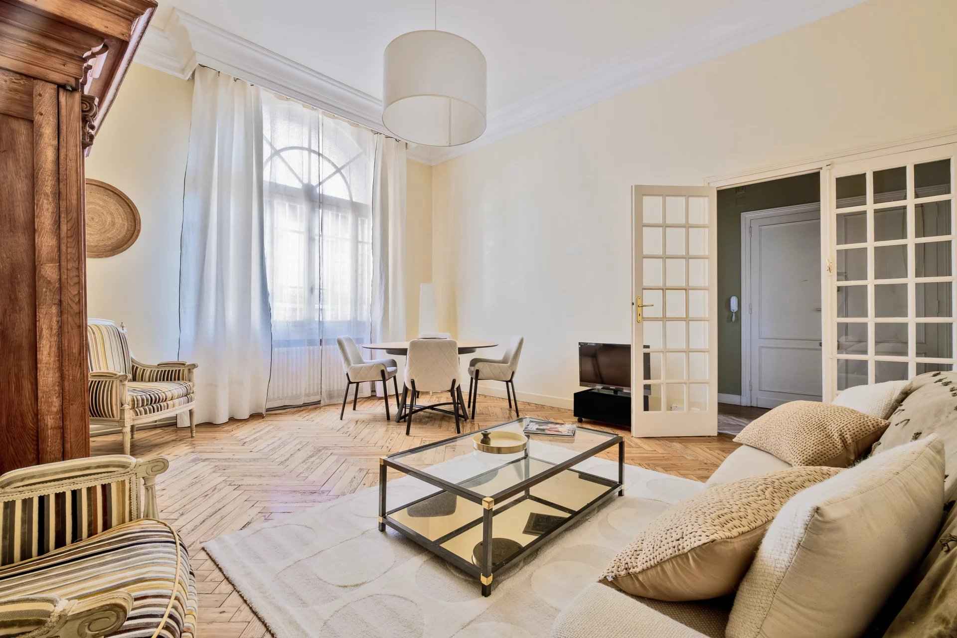 E526979d6f4cea14d4073c9915437cd5 6af06602cd 1920 original - Attribut alt par défaut.