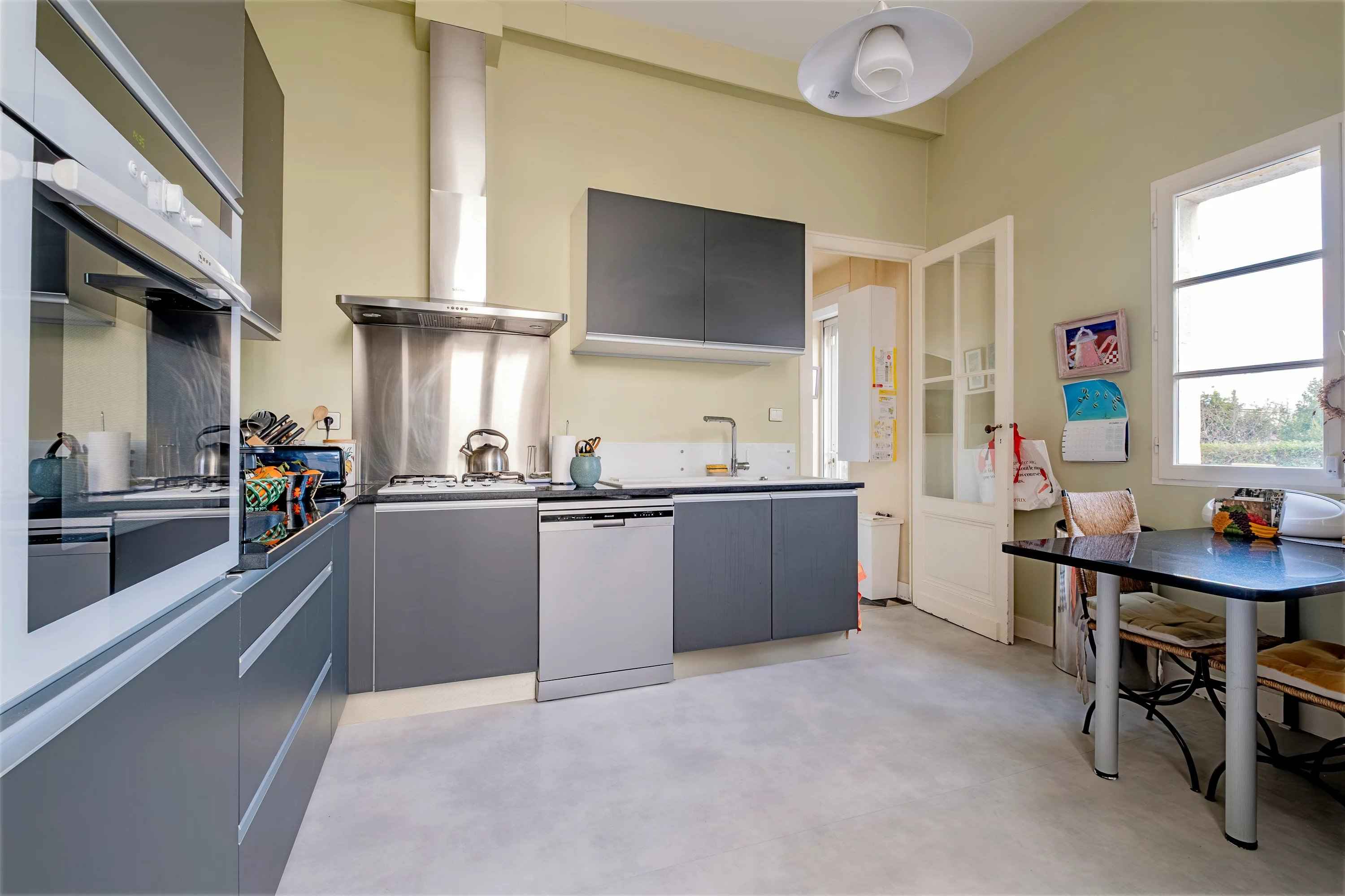 0c62bc2076f6d711df9ebaa001cdac19 b45cbe9b3d 3000 original - Translation missing: en.helpers.application.image_tag.default_alt