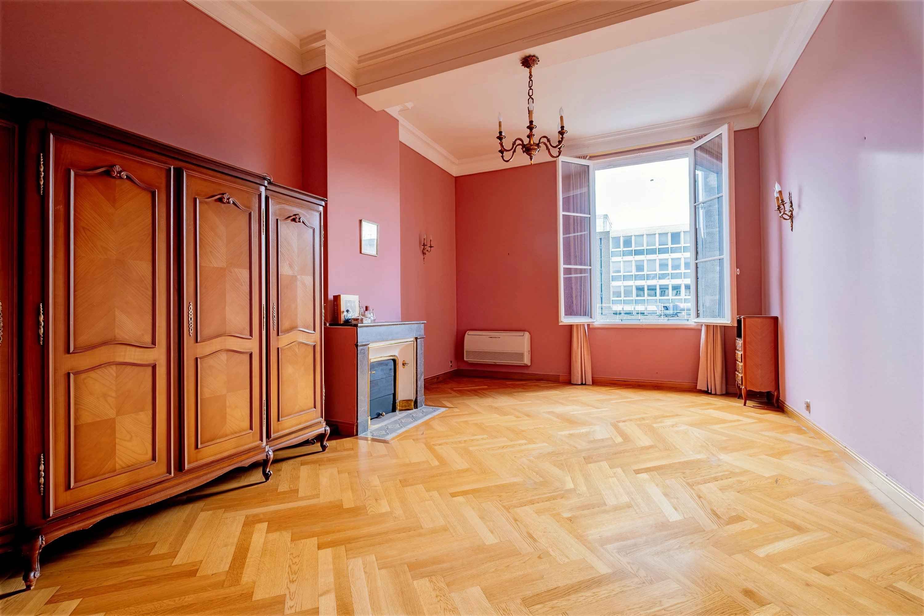 Cb07804e90f261ccdaa65f2e13198f39 f7b0bd66e5 3000 original - Attribut alt par défaut.