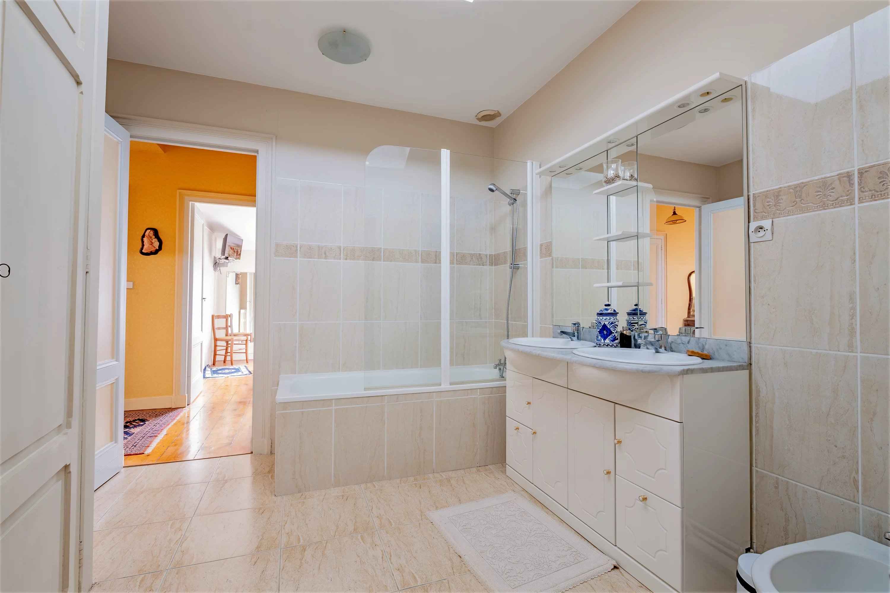 C3880d57f9a95f328febe85126b2edf7 b9477c4f84 3000 original - Attribut alt par défaut.