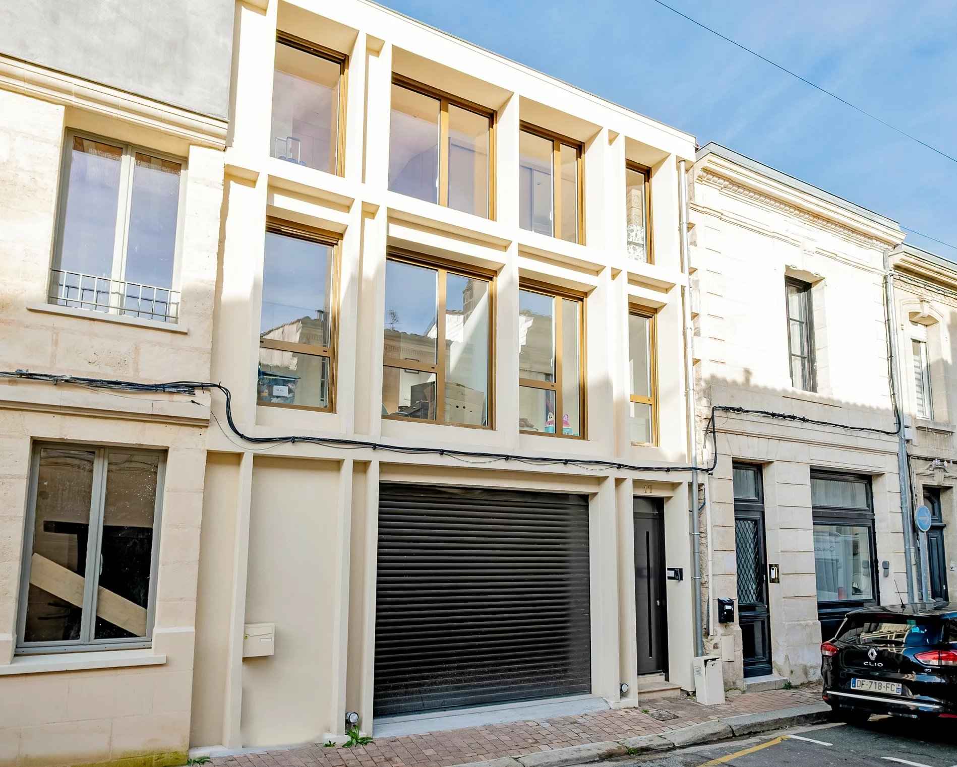 092290acdd2bb431dcf0e3762164206e 49f8b1d772 1898 original - Attribut alt par défaut.