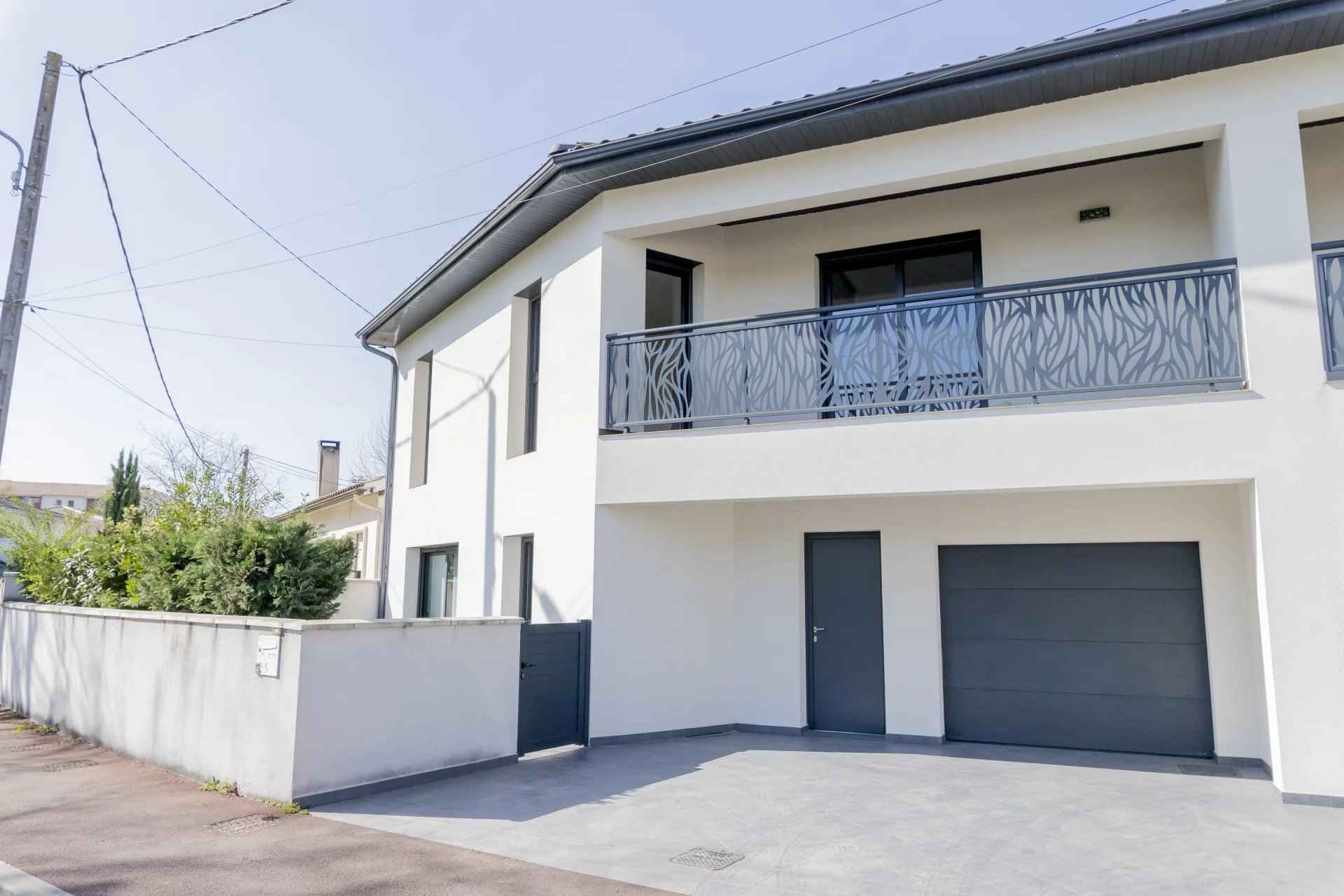 Be98226bbba5ba3eba99de49849398fa 336361576a 1920 original - Attribut alt par défaut.