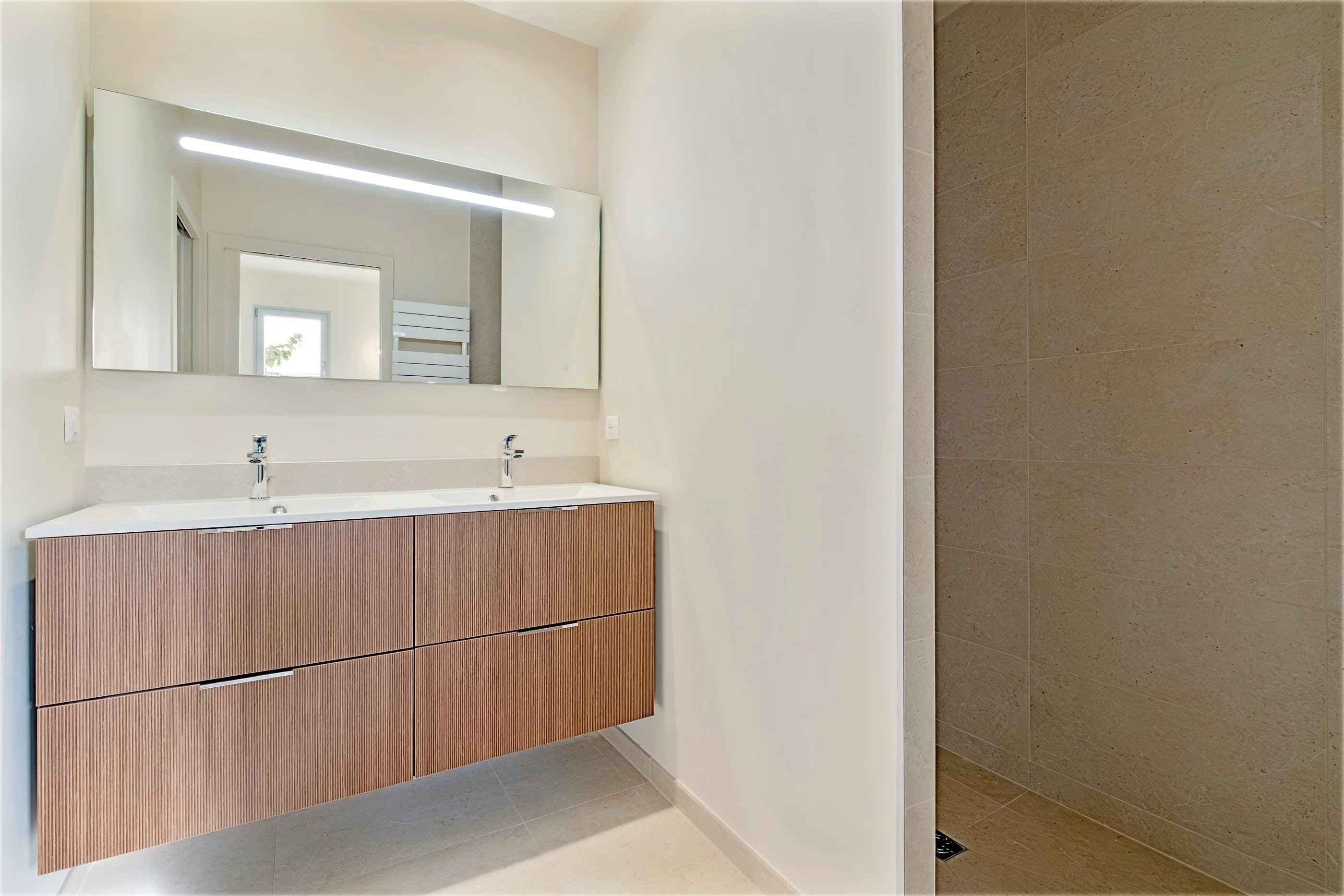 C7edfc0b6f41b4b4648514333d156a42 dfb8f009eb 2800 original - Attribut alt par défaut.