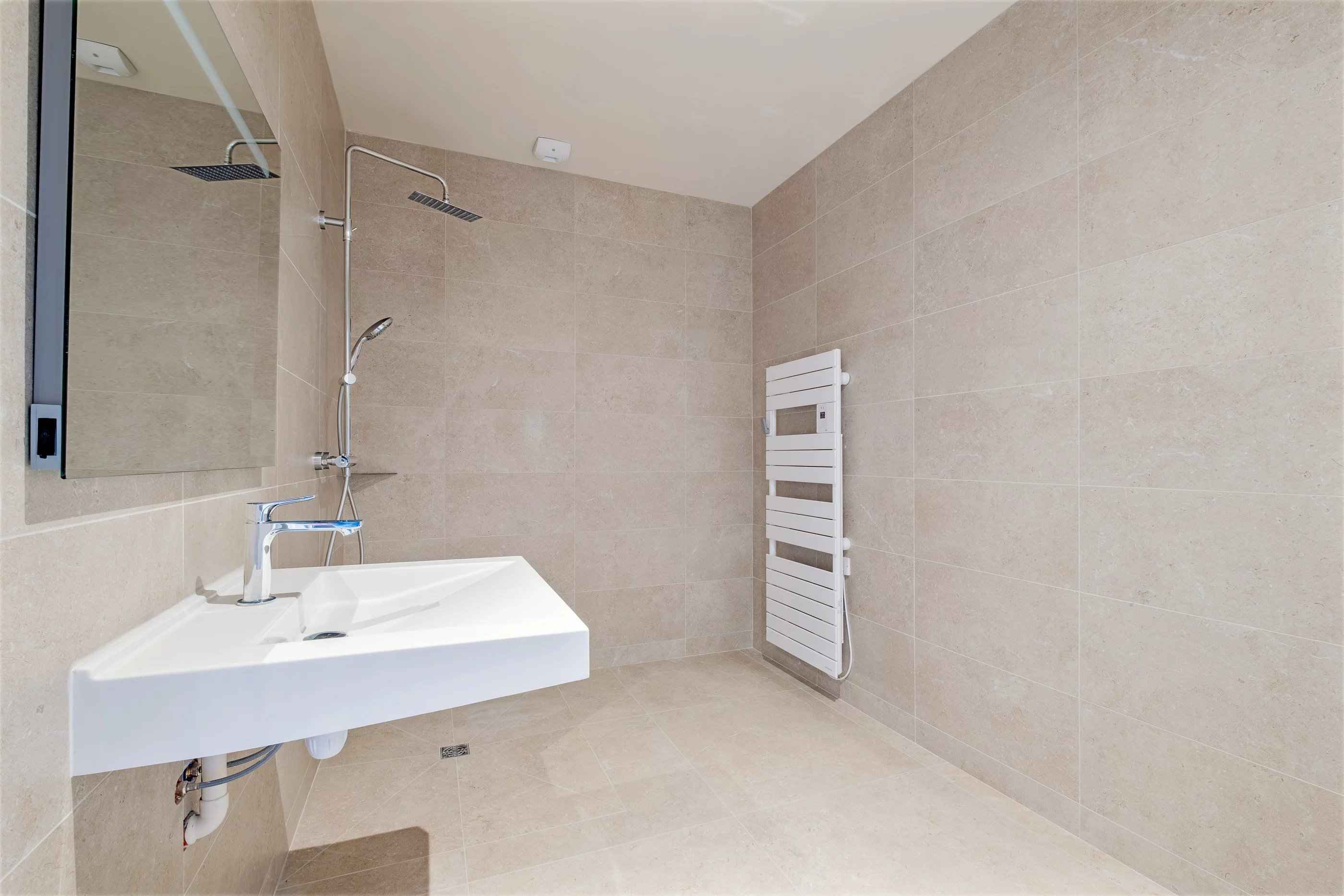 5e059ca7818832d4fb835f518060d1cc c8ca95362f 2800 original - Attribut alt par défaut.