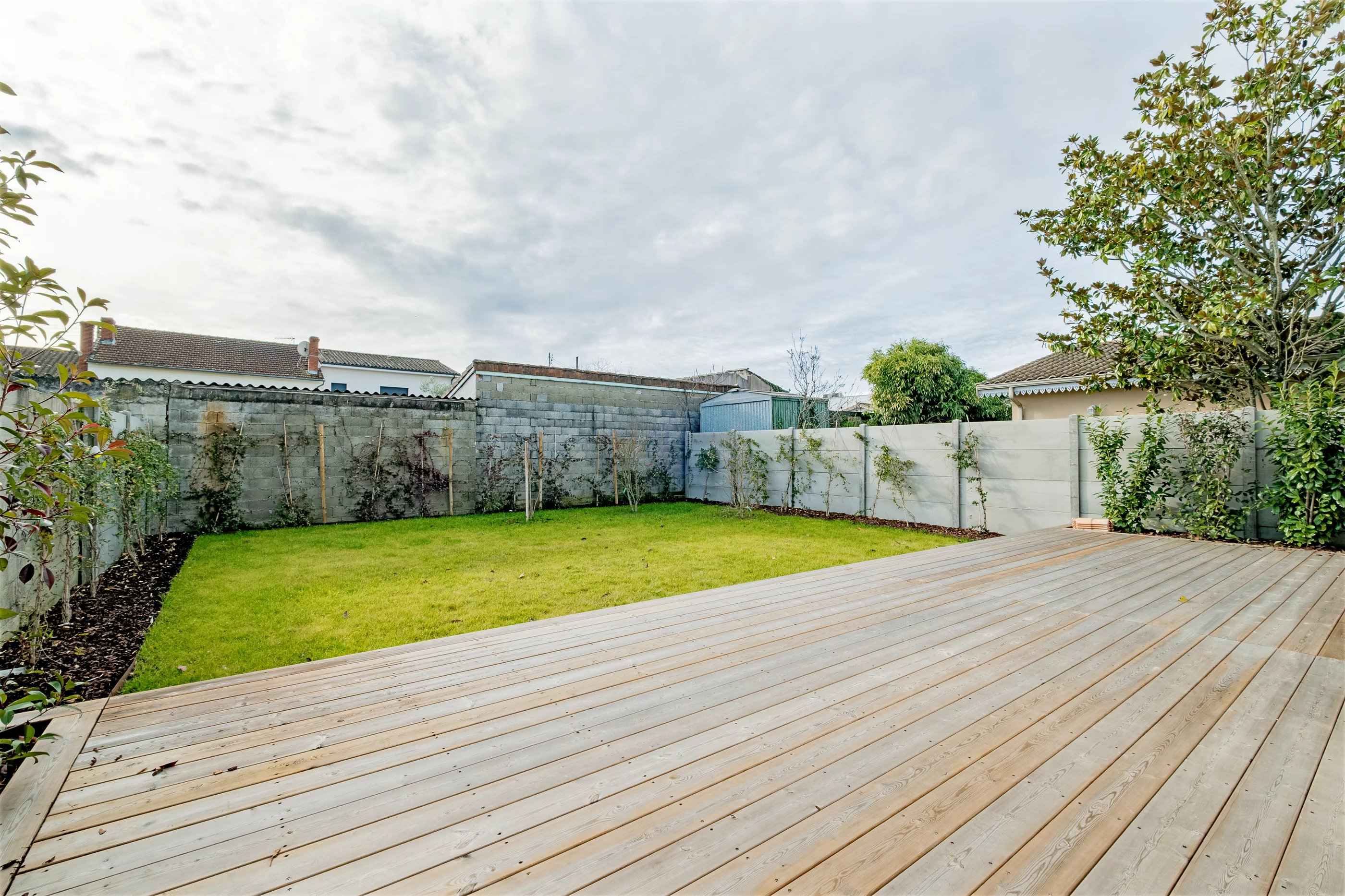 5e72afc045e88ac24993dbde8ea58d8d aad9fc1c91 2800 original - Attribut alt par défaut.