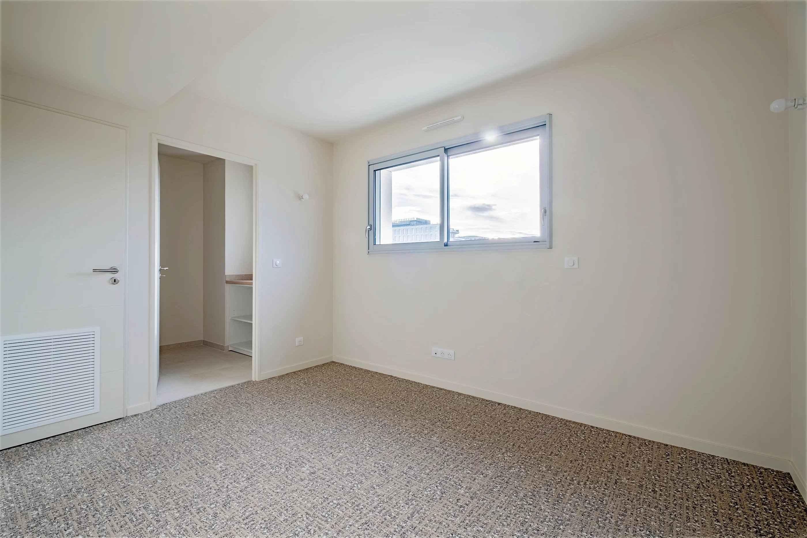 41e03d0e5256c9befb6ec626400bc813 a12f782289 2800 original - Attribut alt par défaut.