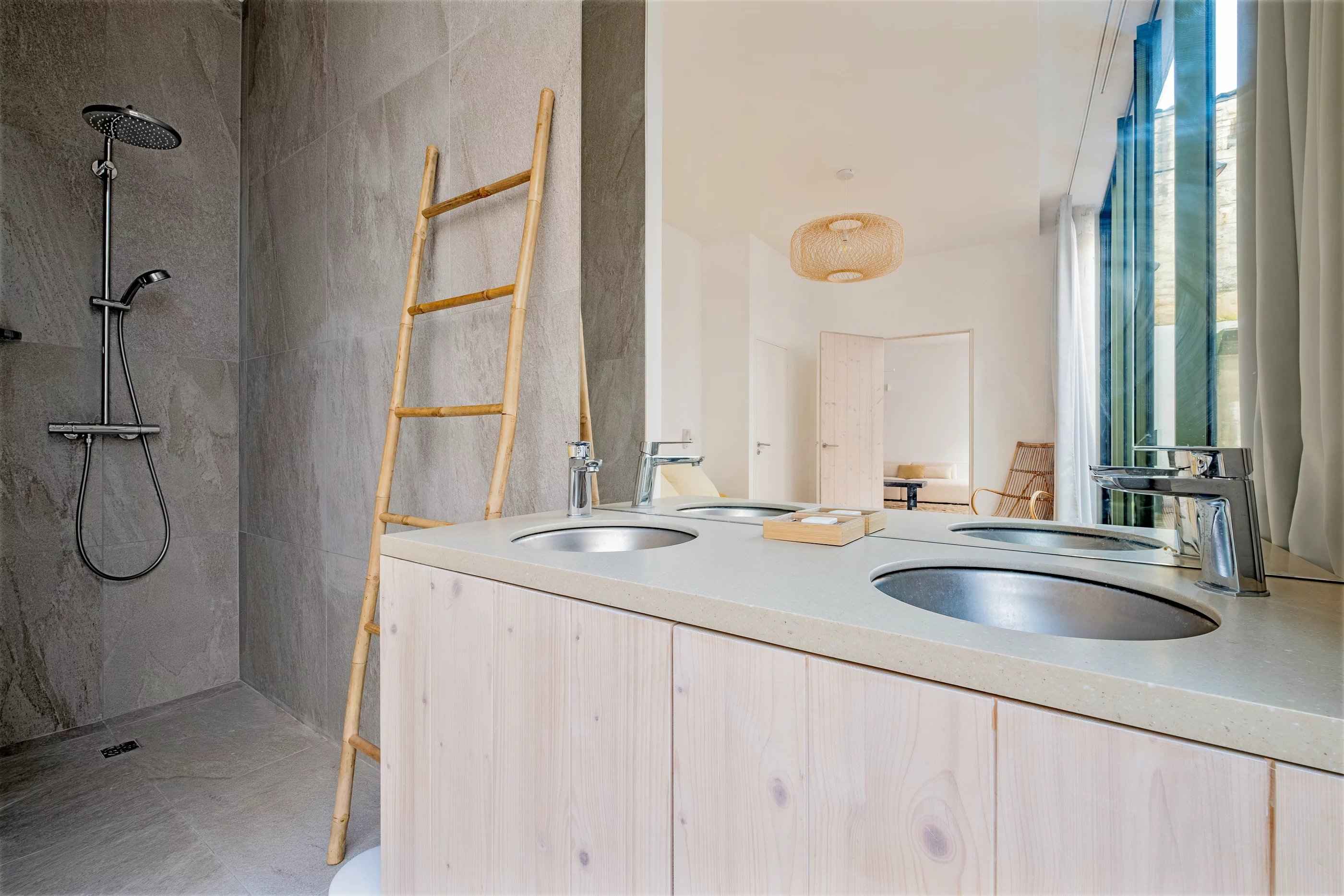 8f559734f138f7148852eed8a73aa491 934e2cb9c5 2800 original - Attribut alt par défaut.