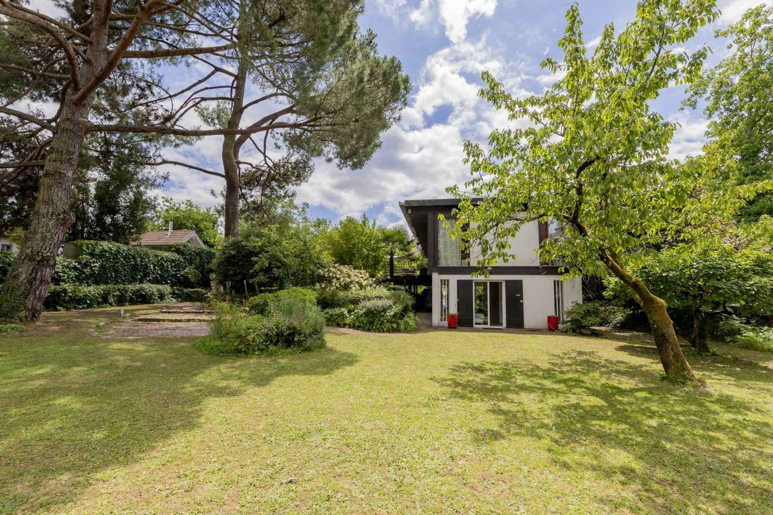 83d890ce652ab19fe99d71d9c8e531a4 7eab80969e 1547 original - Attribut alt par défaut.