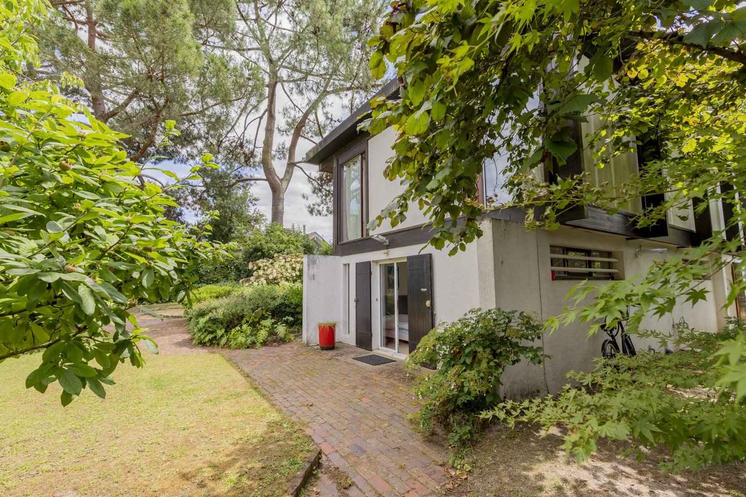 De1f445403107c49b8e43d3e2c61329d 412e7e8158 1510 original - Attribut alt par défaut.