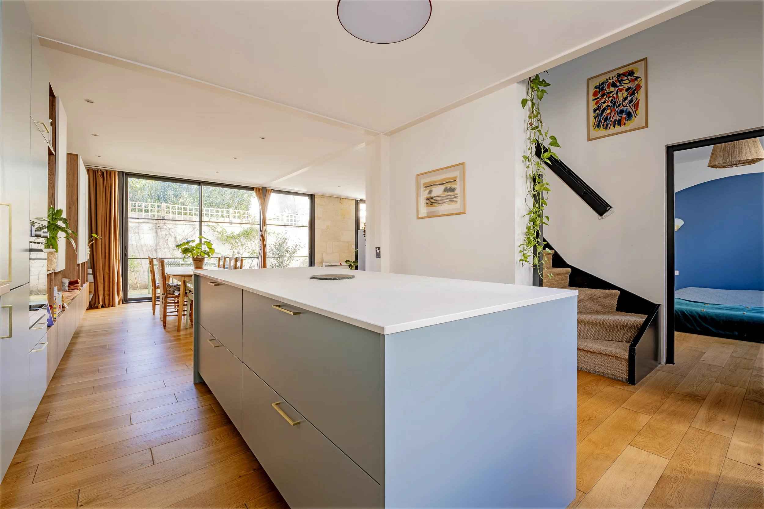 4bd8882e3556c44023531b18a34a1429 755e4365ba 2500 original - Translation missing: en.helpers.application.image_tag.default_alt