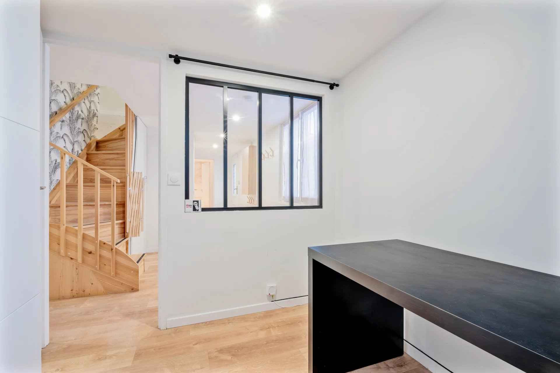 00a44d92b6720358fc33f6d304c4b249 8d83082073 1920 original - Translation missing: en.helpers.application.image_tag.default_alt