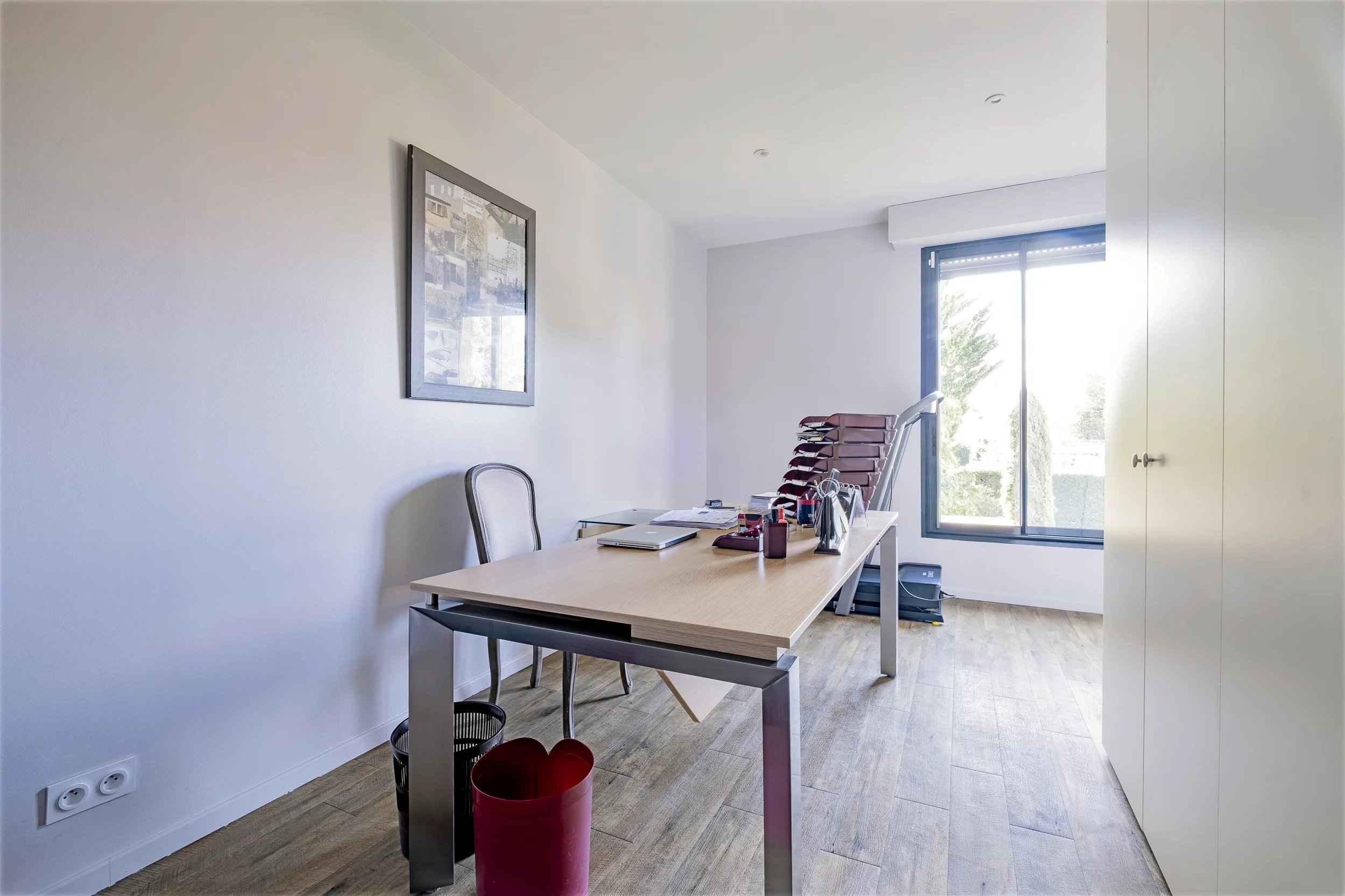 0cc342d3067ce5a0cd64f4f55e7c4c42 2dcf0cdd2a 2500 original - Translation missing: en.helpers.application.image_tag.default_alt