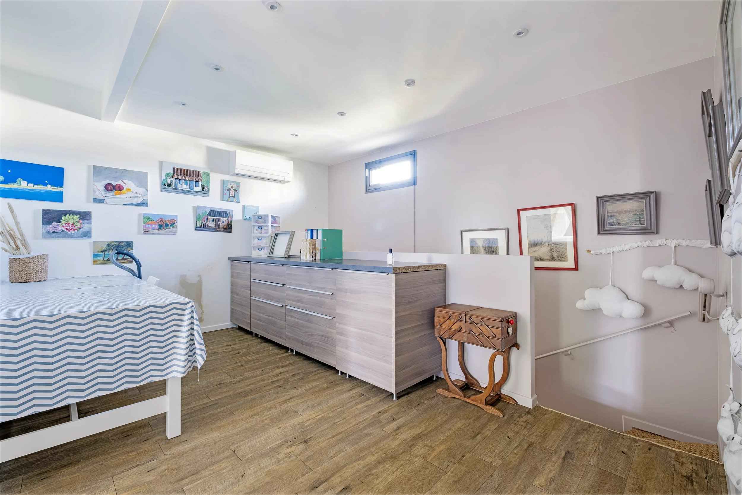 Ad2b4a53c2ffa2311e2f5869f795b05e 75330f0fde 2500 original - Translation missing: en.helpers.application.image_tag.default_alt