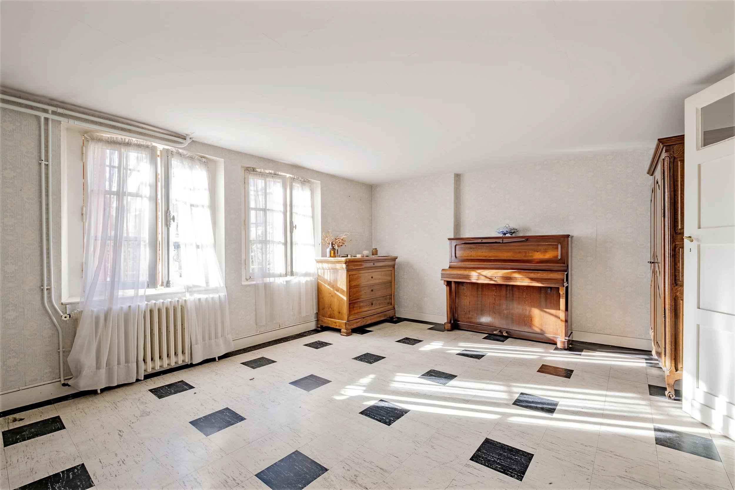 5a8153bc42932cb49fcd0609845482ac 0a27414090 2500 original - Translation missing: en.helpers.application.image_tag.default_alt