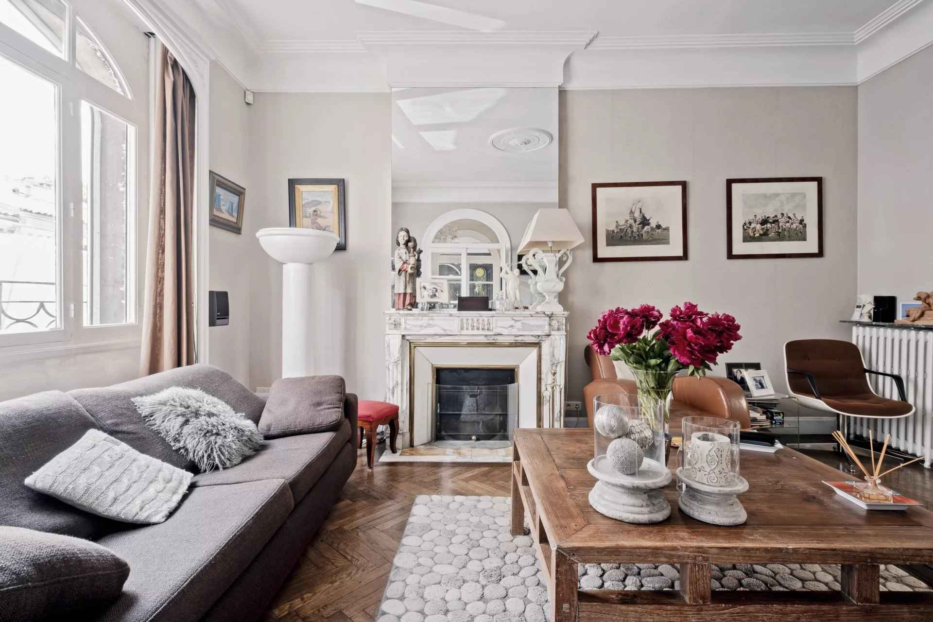 Maison à vendre de 220 m2 Bordeaux Saint-Seurin