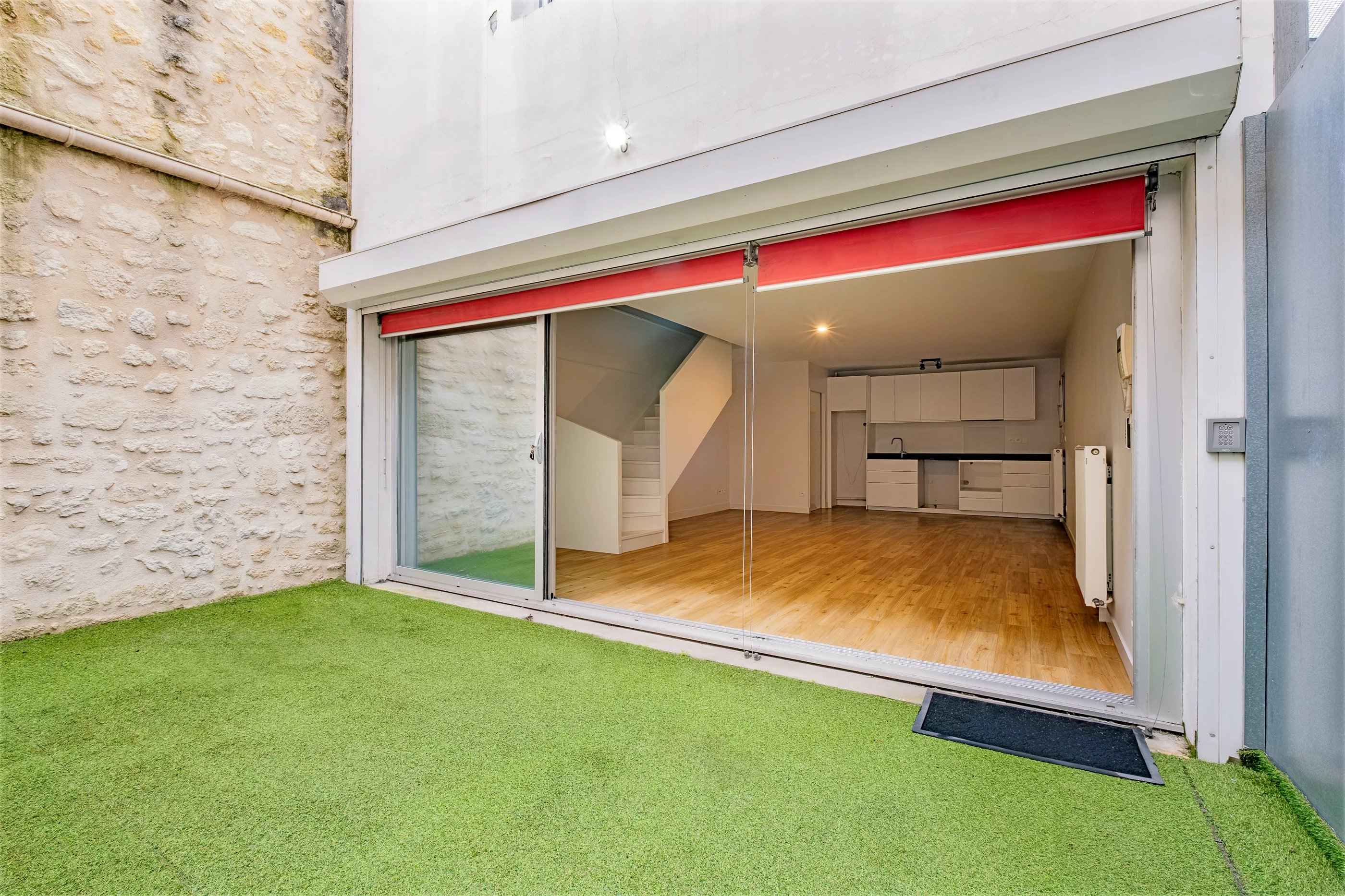 25366dd62c8f2ee7275ecaf56baeac17 94ad0e7c2e 2800 original - Attribut alt par défaut.